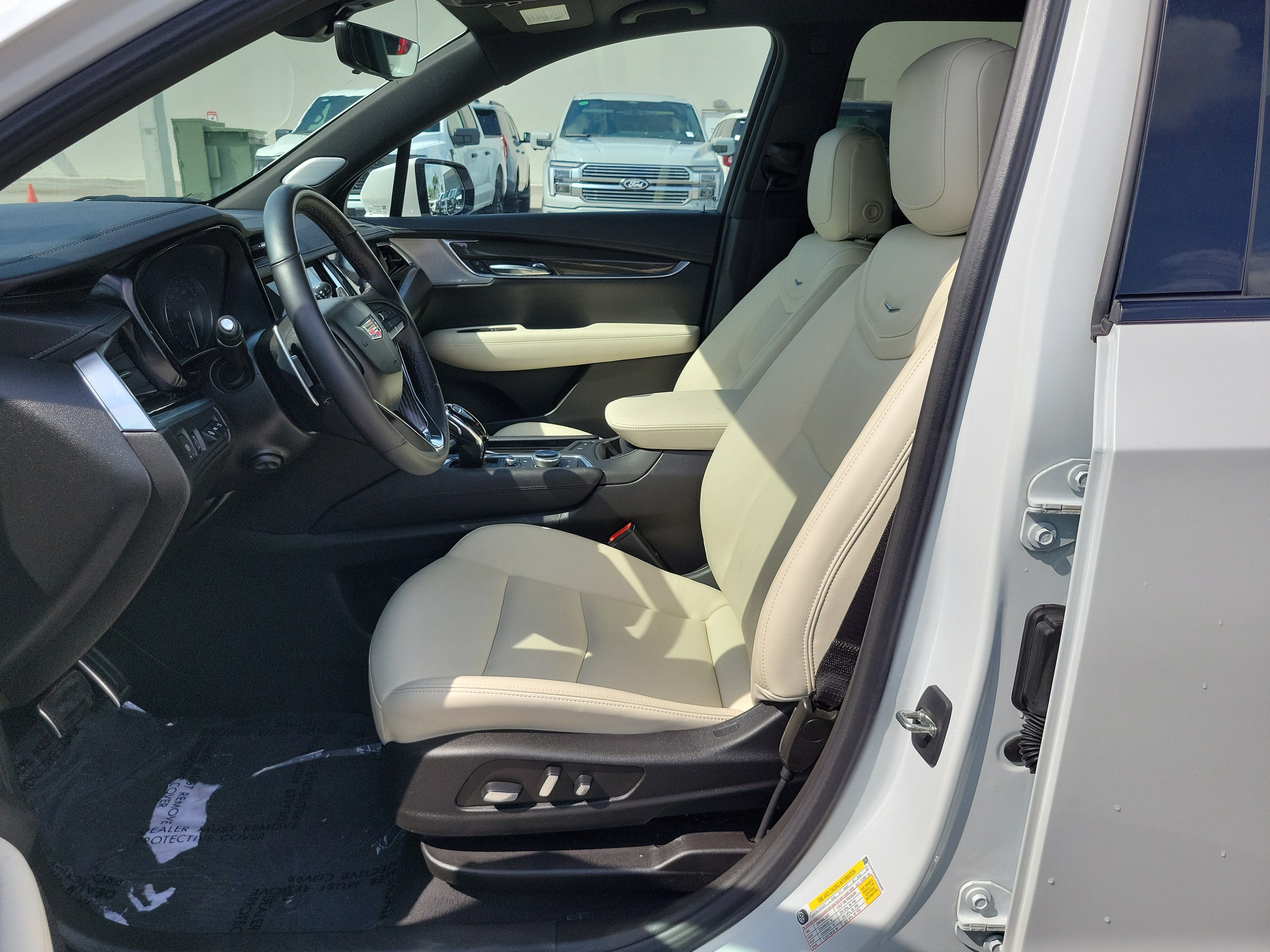 2023 Cadillac XT6 AWD Sport