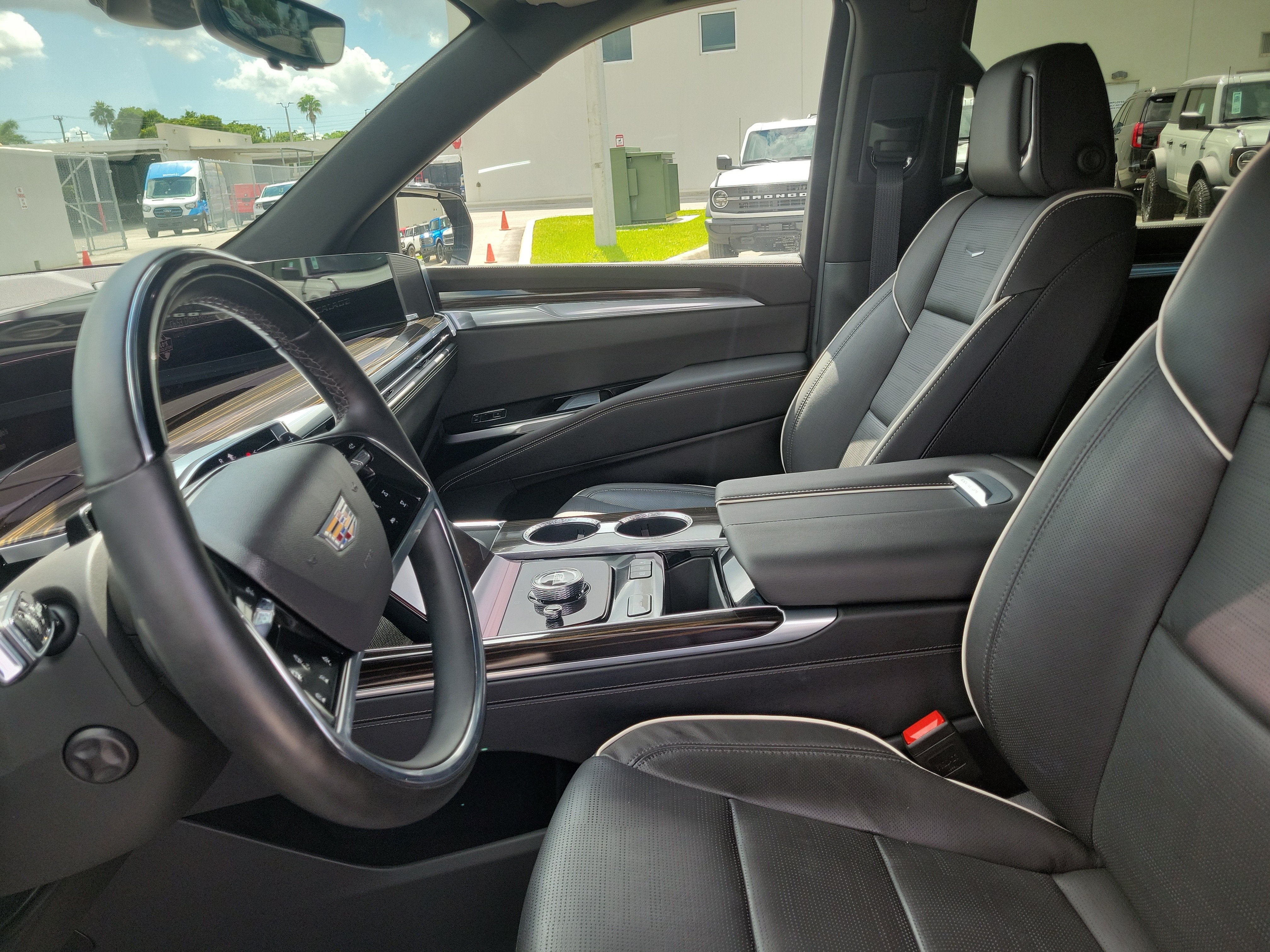 2025 Cadillac Escalade 4WD Premium Luxury