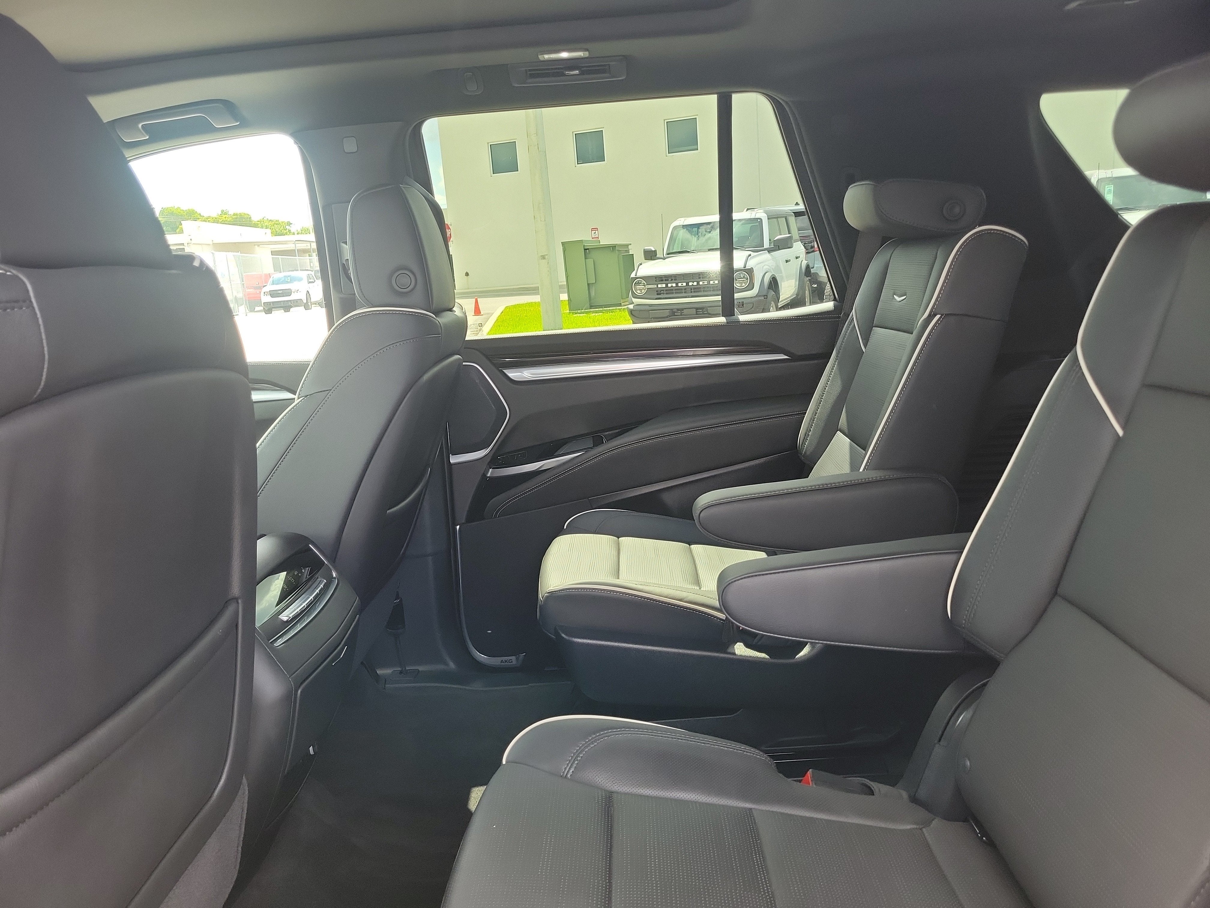 2025 Cadillac Escalade 4WD Premium Luxury