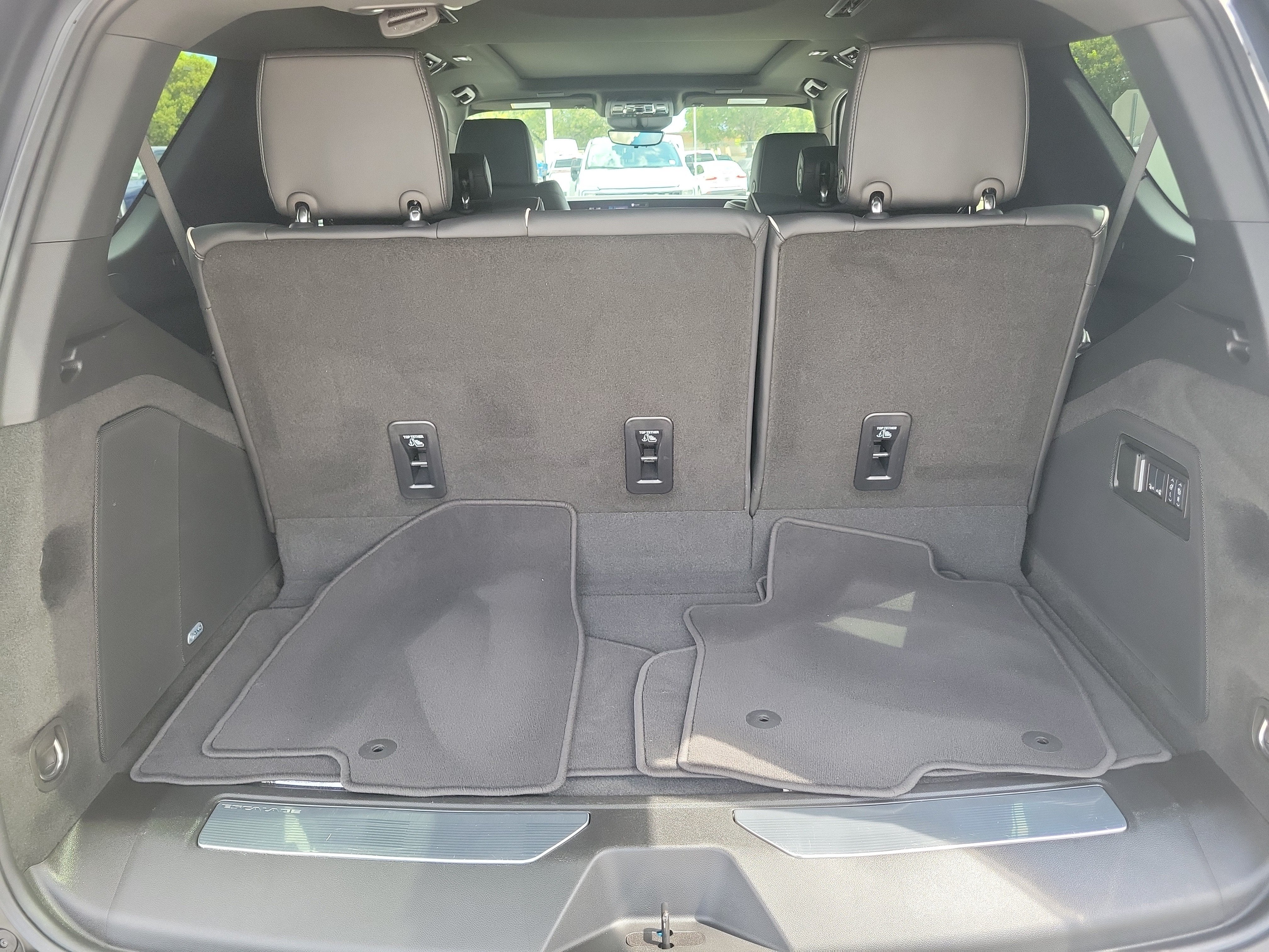 2025 Cadillac Escalade 4WD Premium Luxury