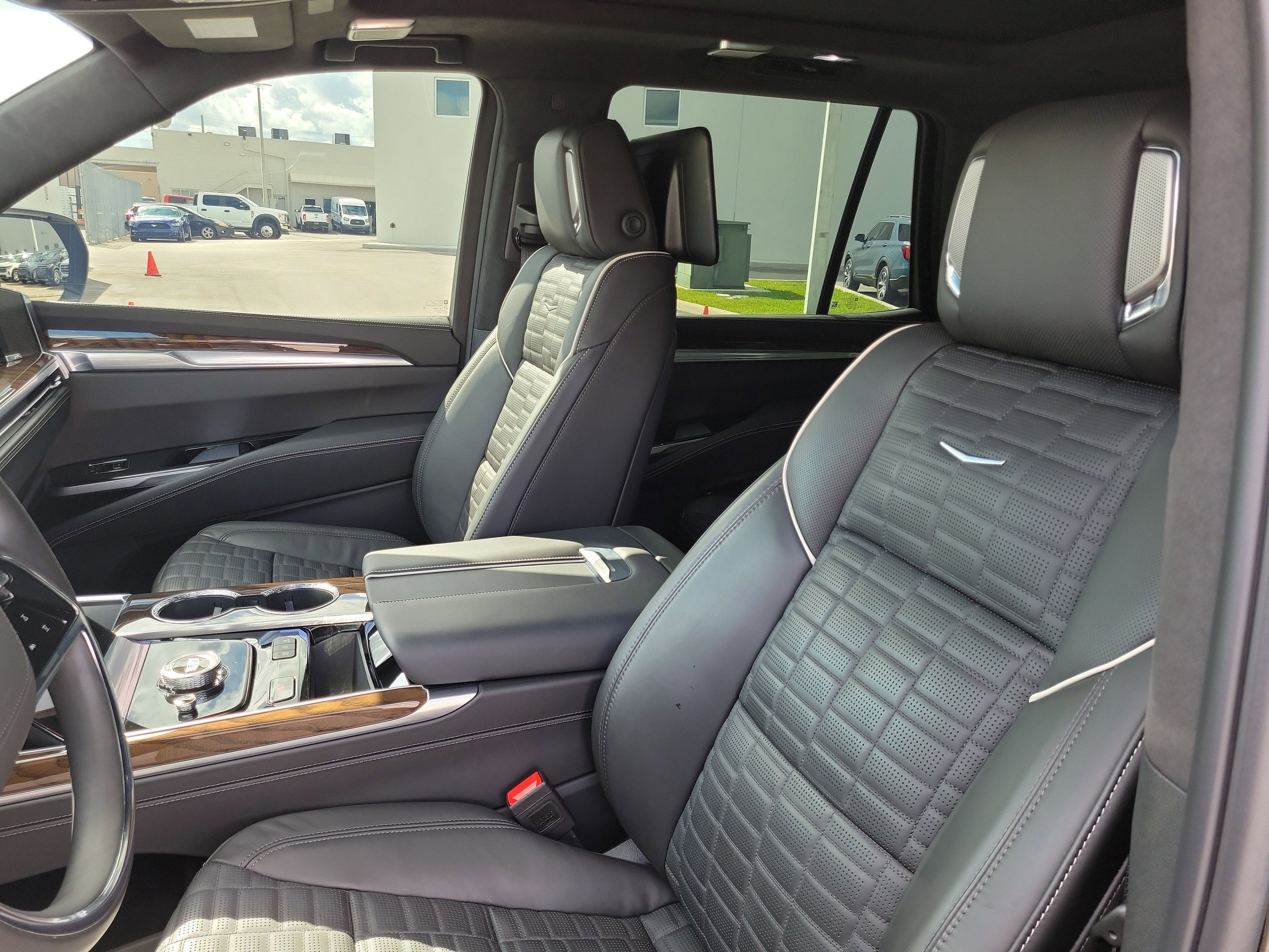 2025 Cadillac Escalade 4WD Sport Platinum