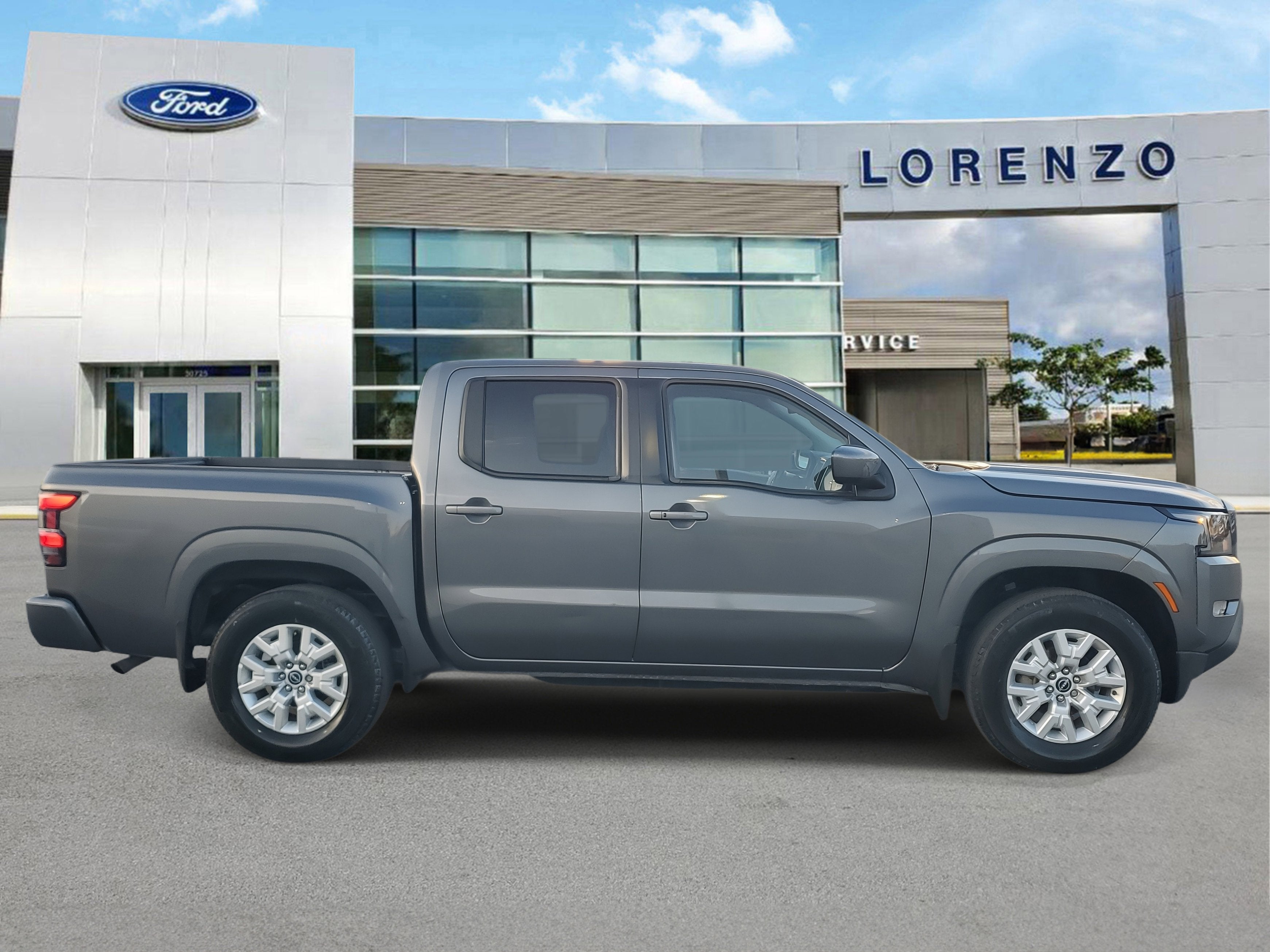 2022 Nissan Frontier SV