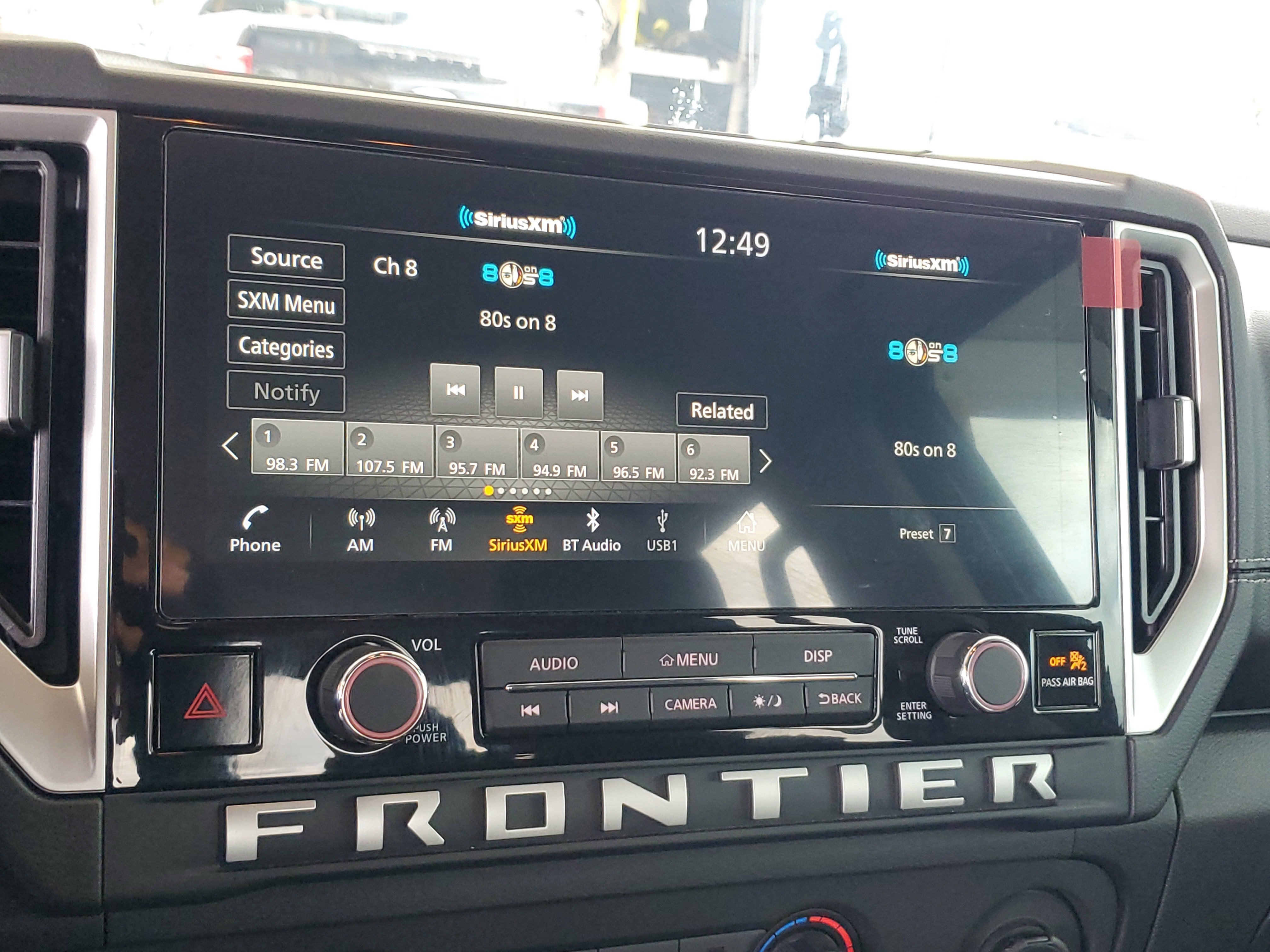 2025 Nissan Frontier SV