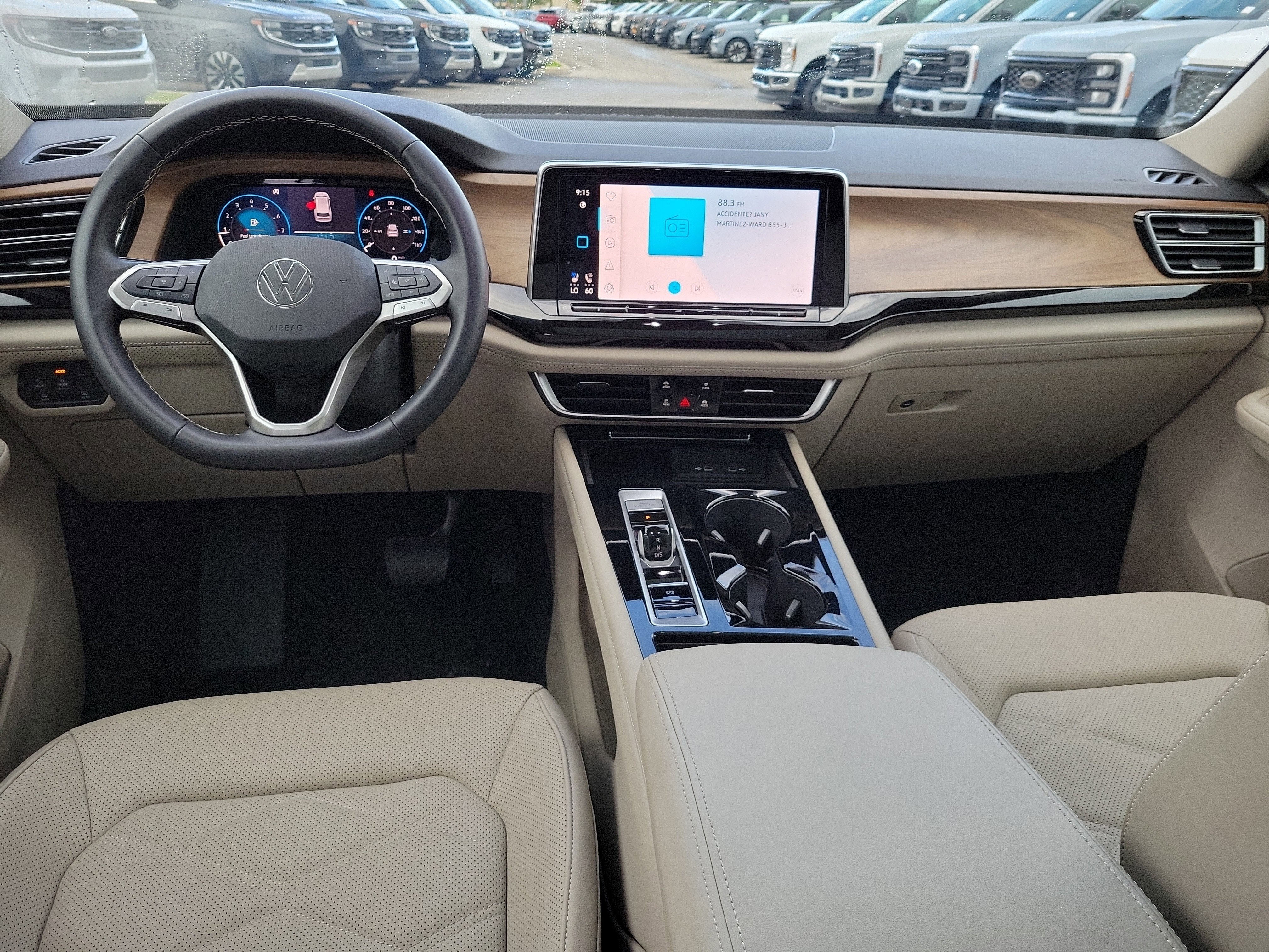 2025 Volkswagen Atlas 2.0T SE w/Technology