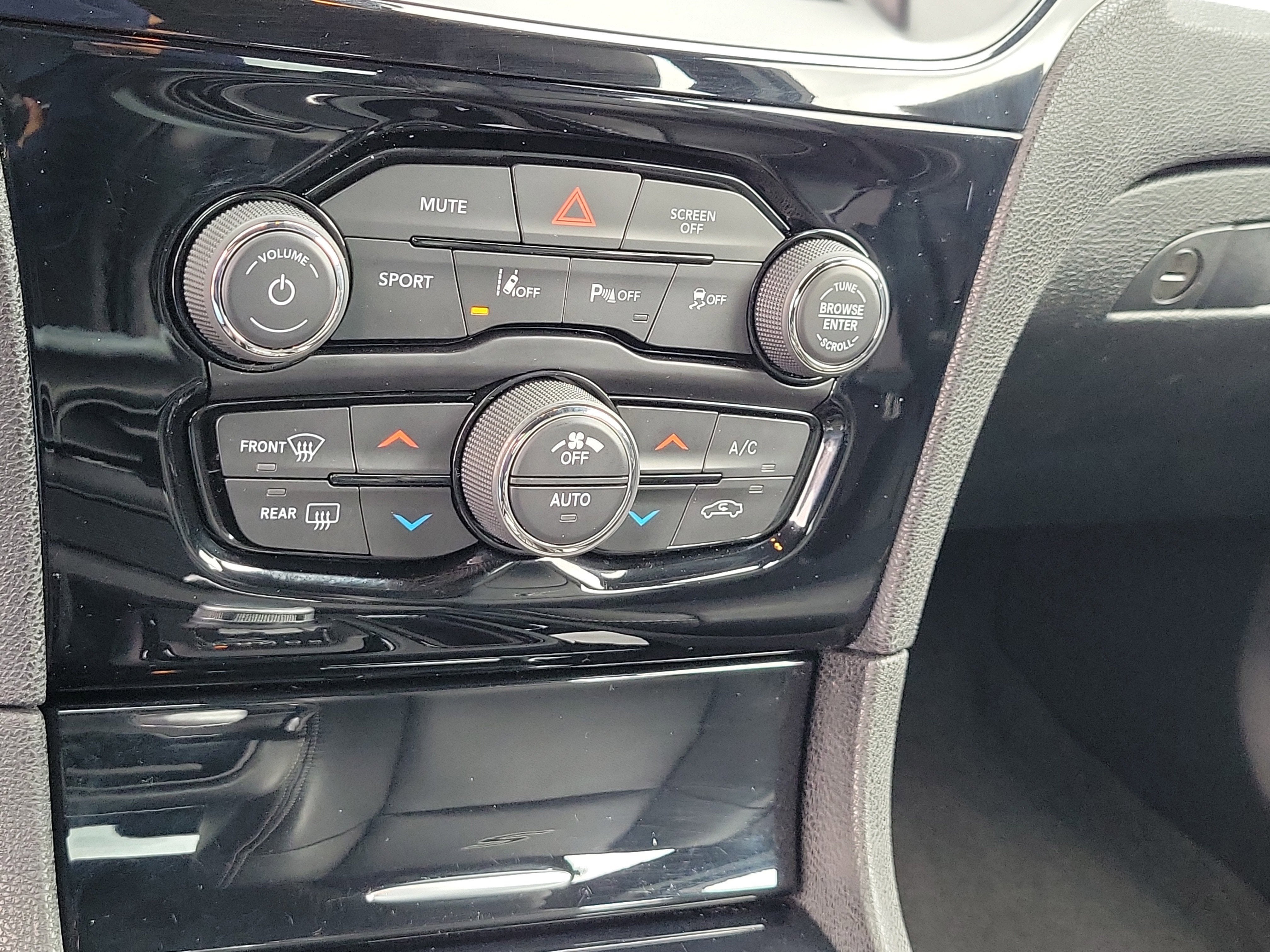 2021 Chrysler 300 300S