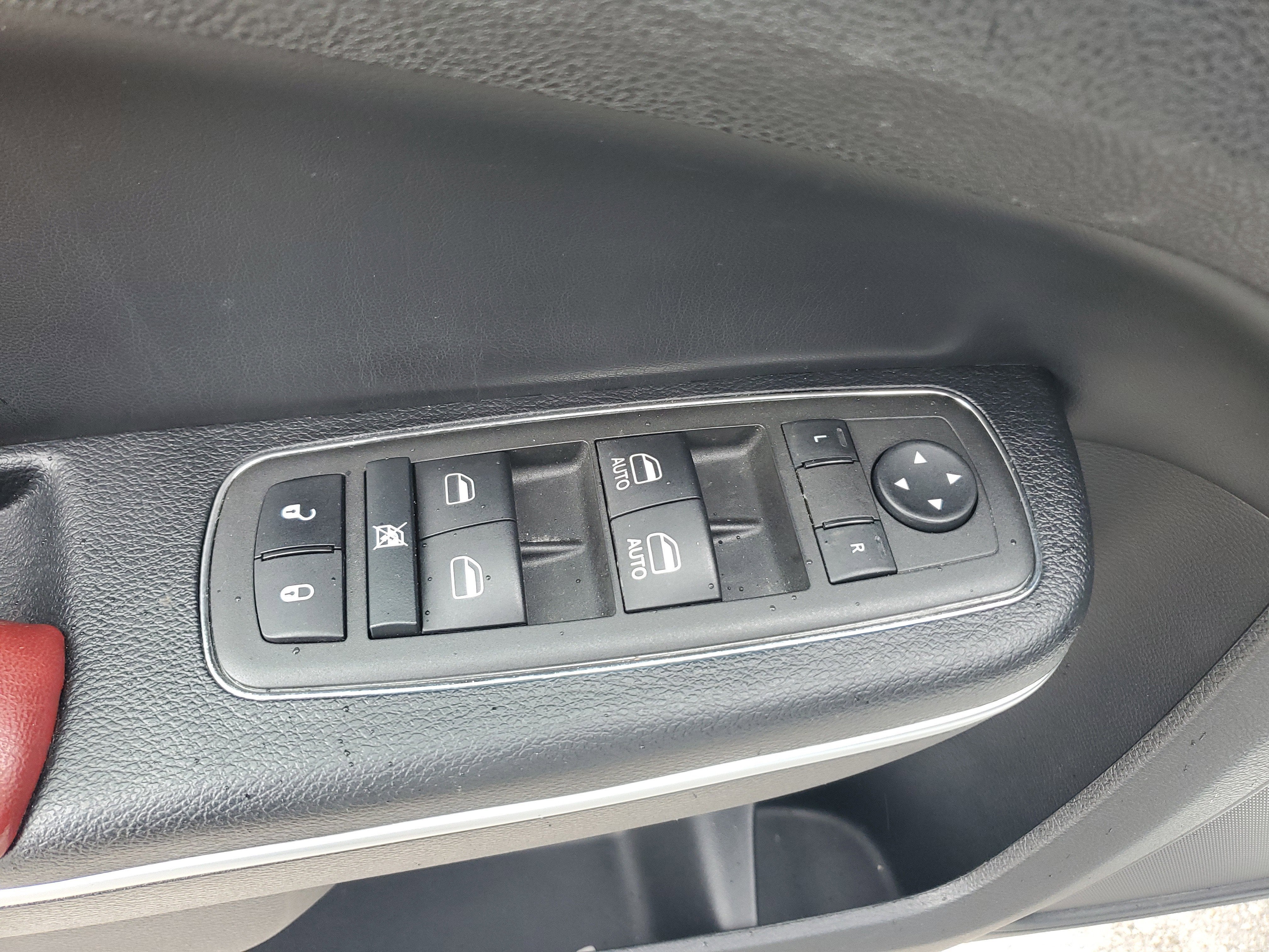 2021 Chrysler 300 300S