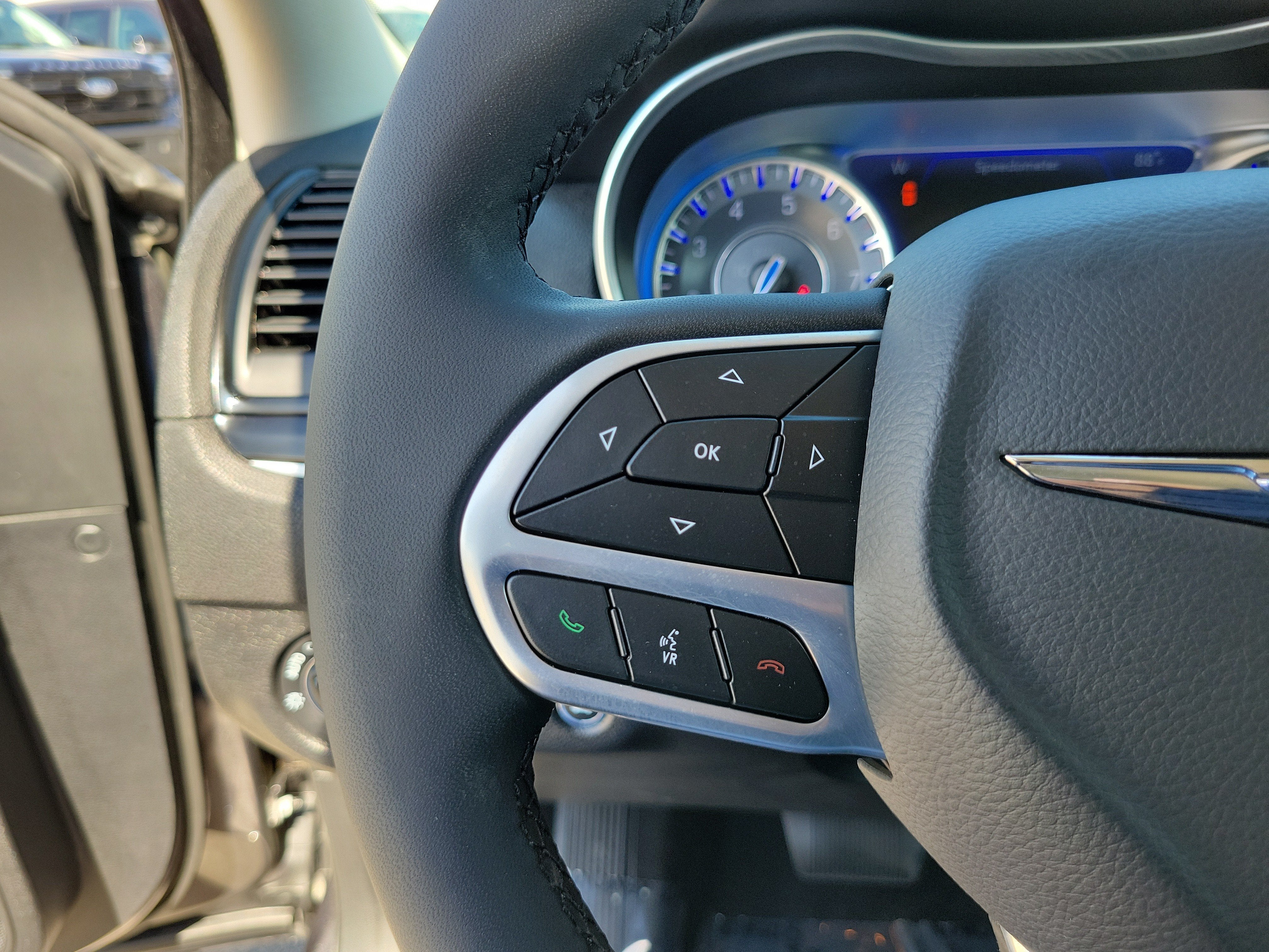 2023 Chrysler 300 Touring L