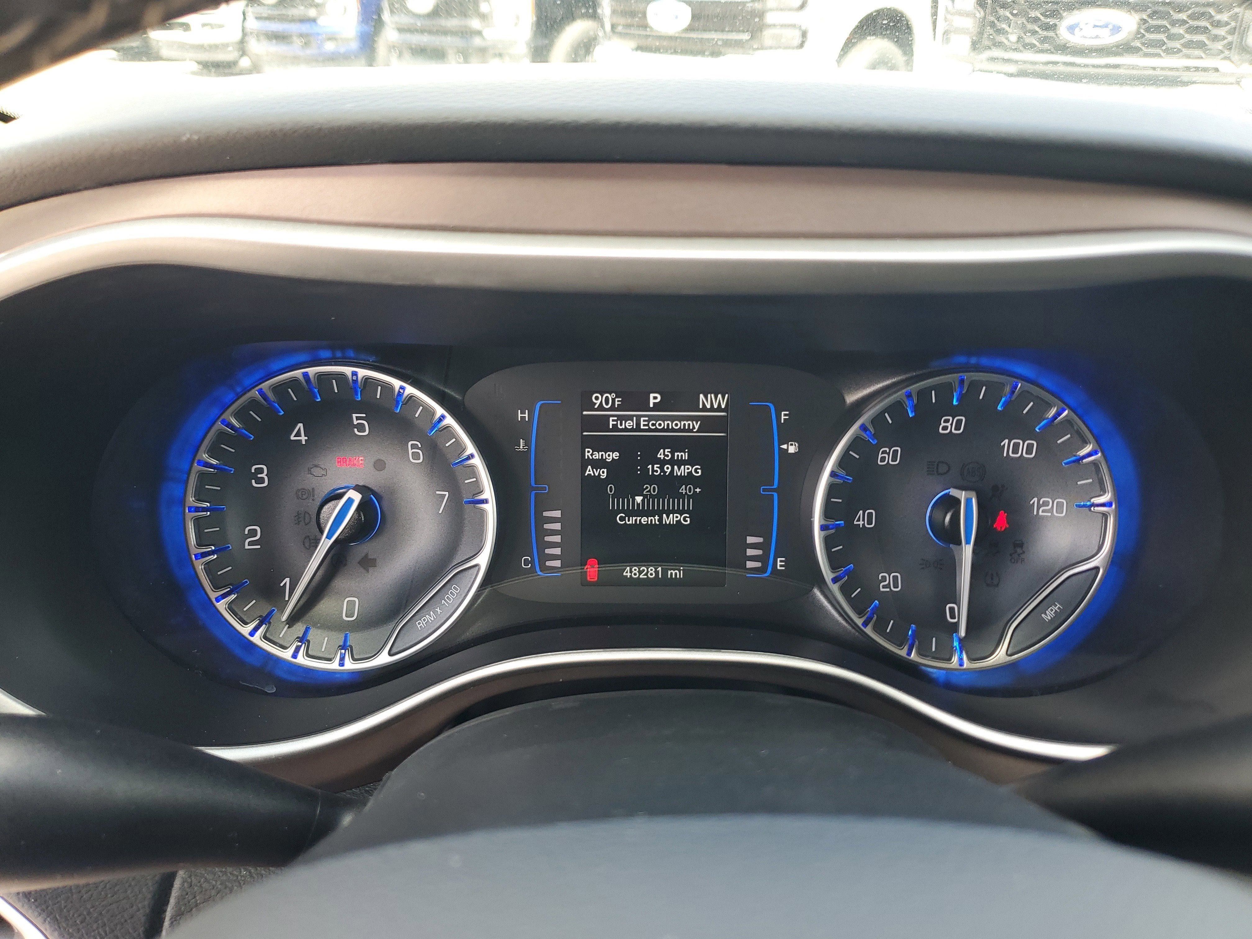 2023 Chrysler Voyager LX