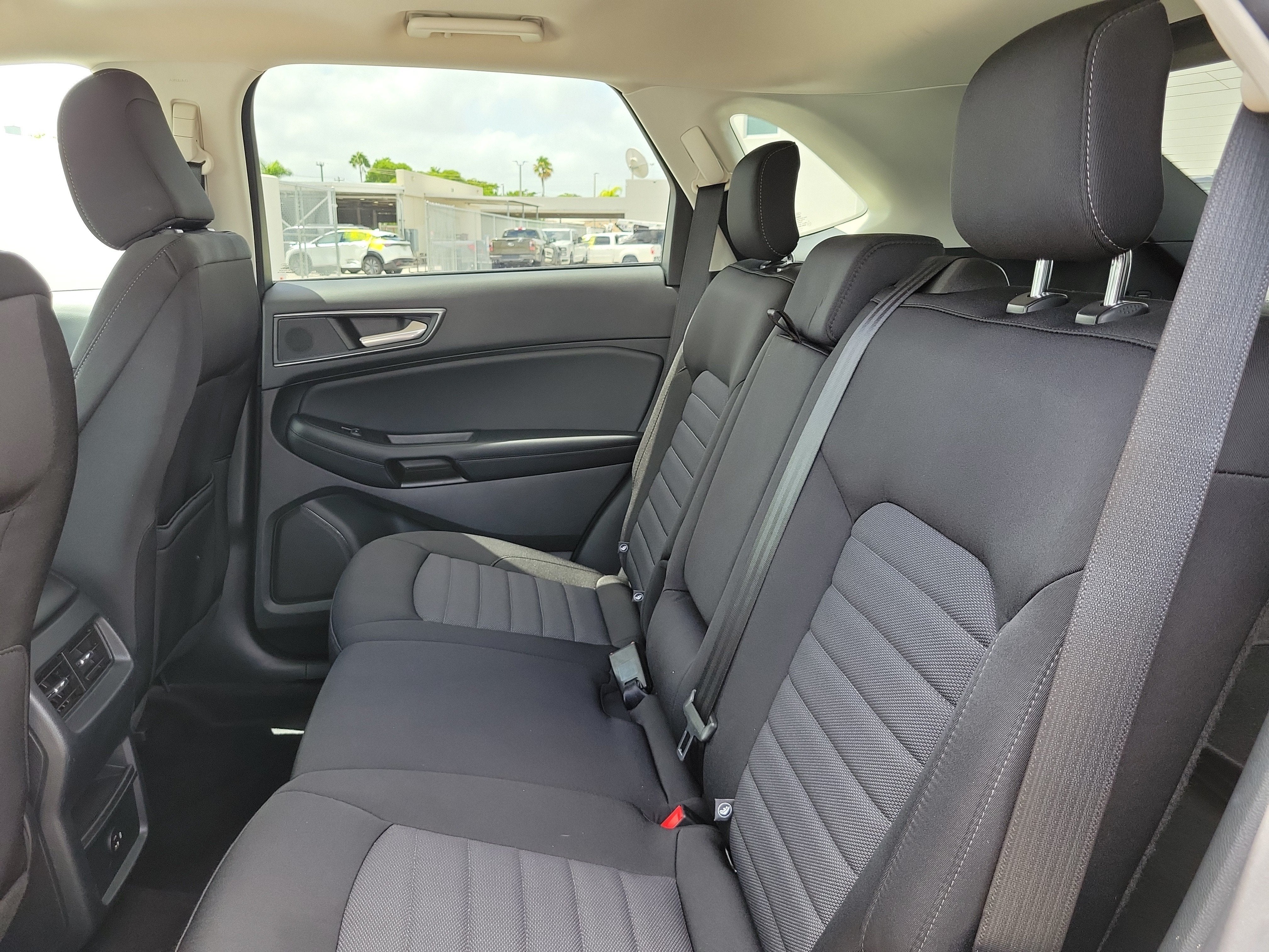 2022 Ford Edge SE 4WD