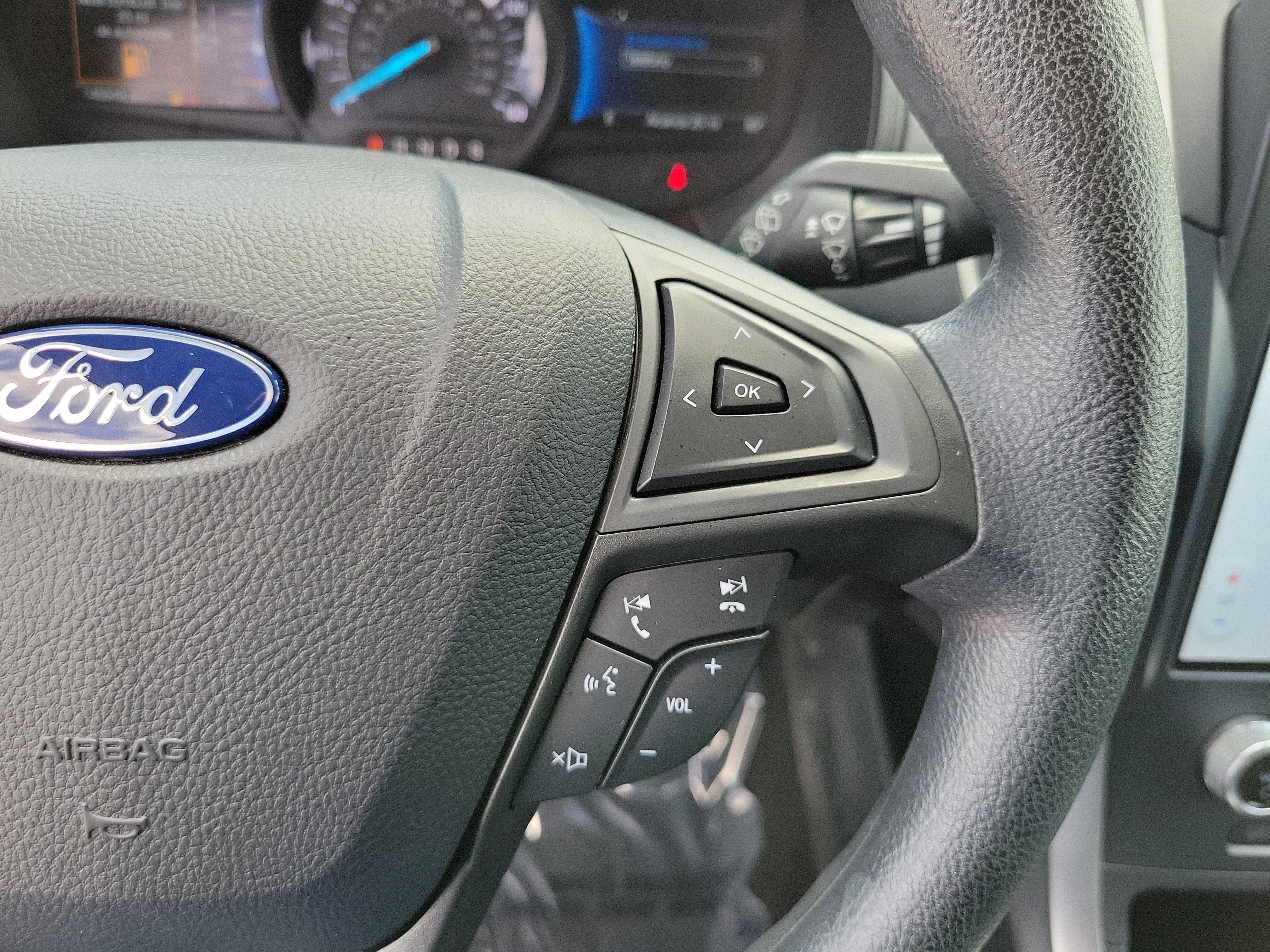 2022 Ford Edge SE 4WD