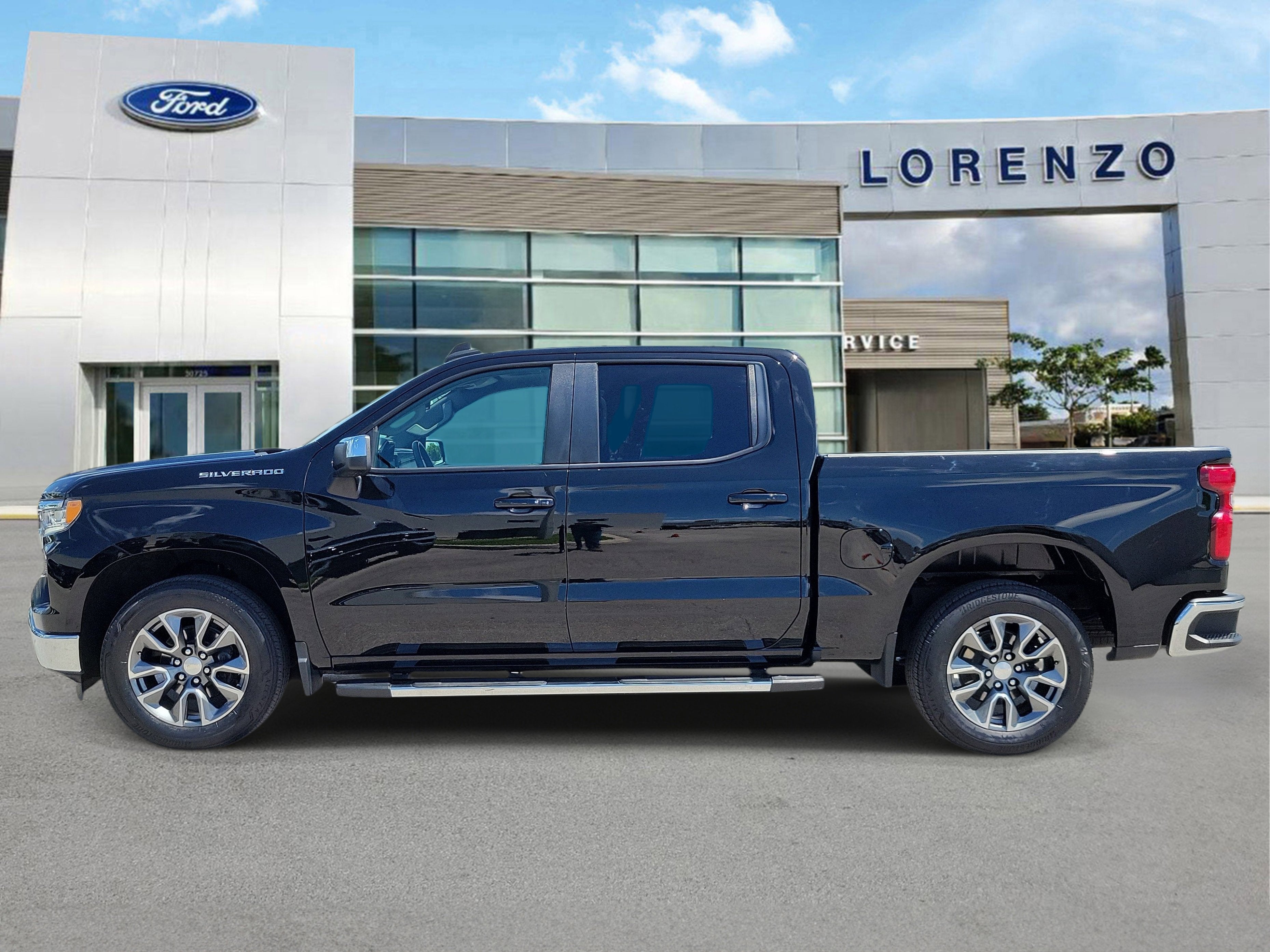 2024 Chevrolet Silverado 1500 LT