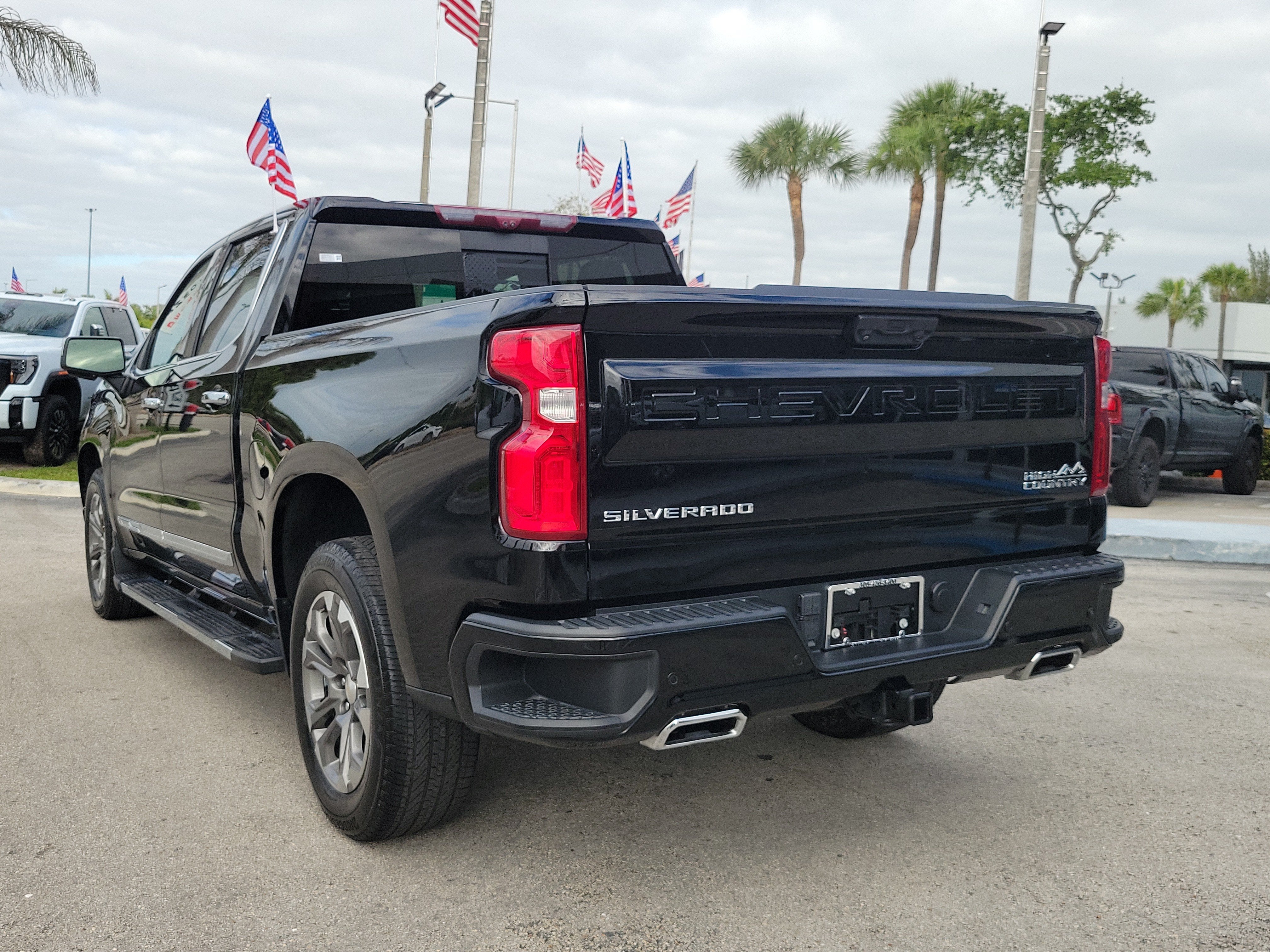 2023 Chevrolet Silverado 1500 High Country