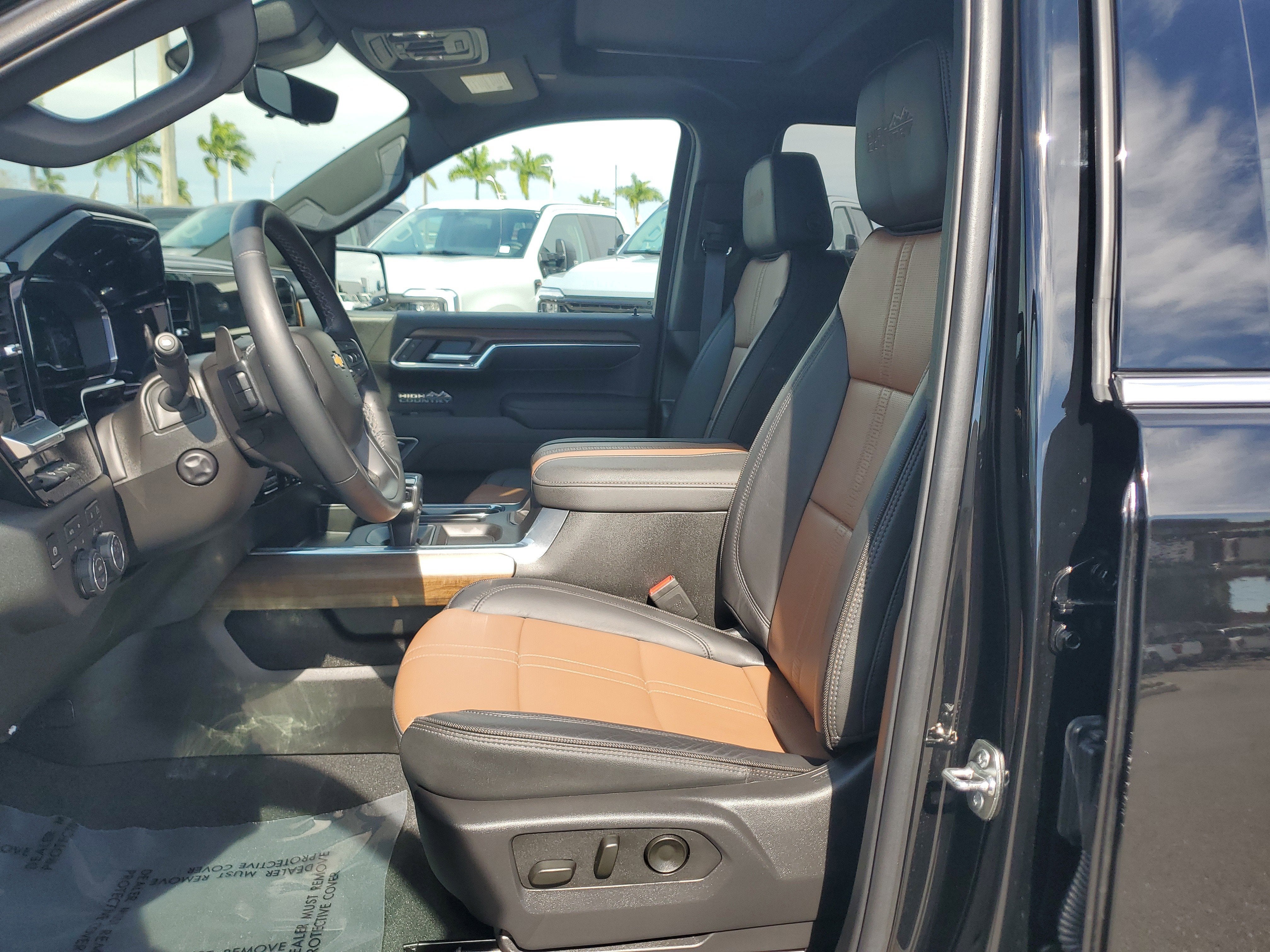 2025 Chevrolet Silverado 1500 High Country 4WD