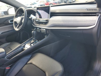 2023 Jeep Compass Latitude 4WD