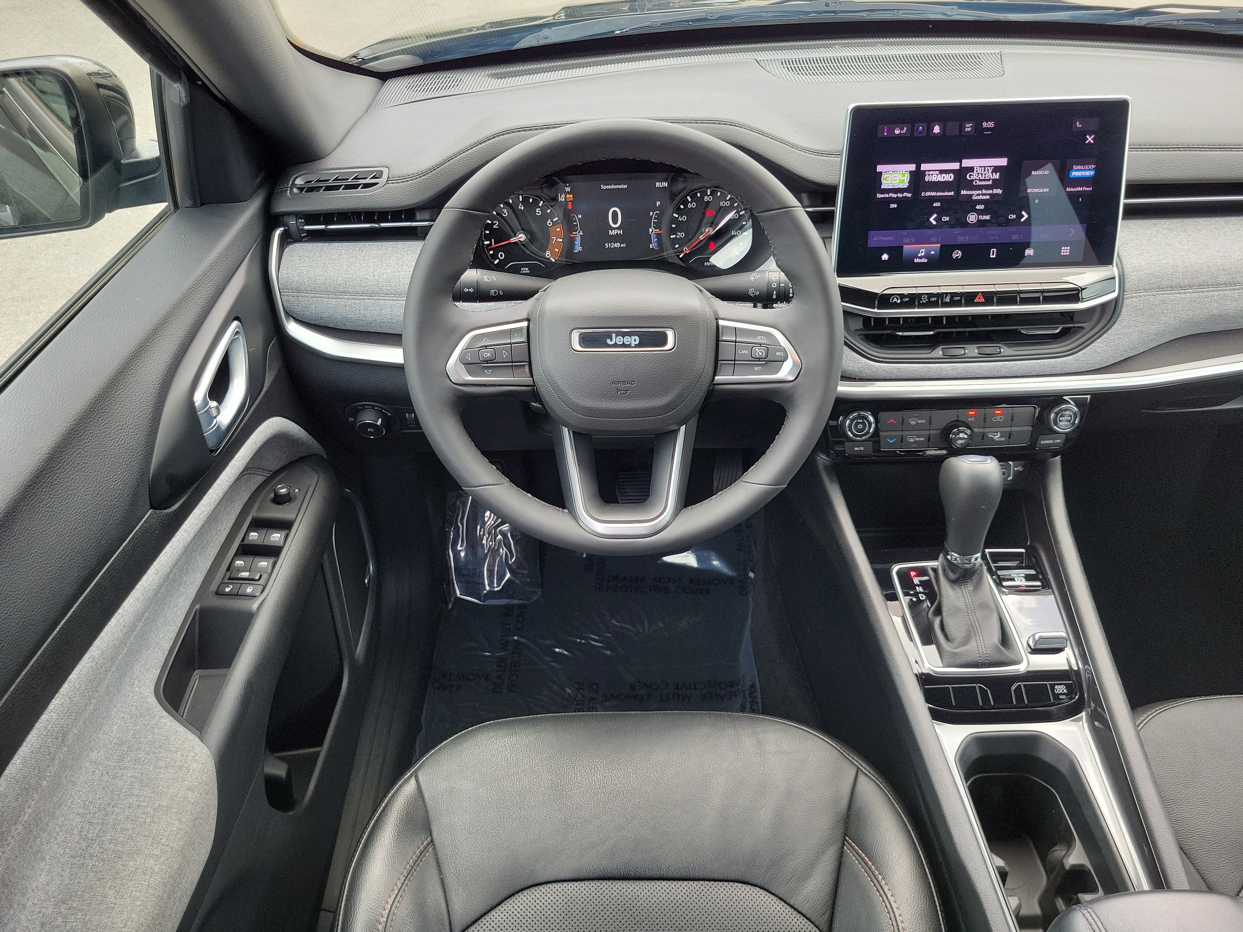 2023 Jeep Compass Latitude Lux 4WD