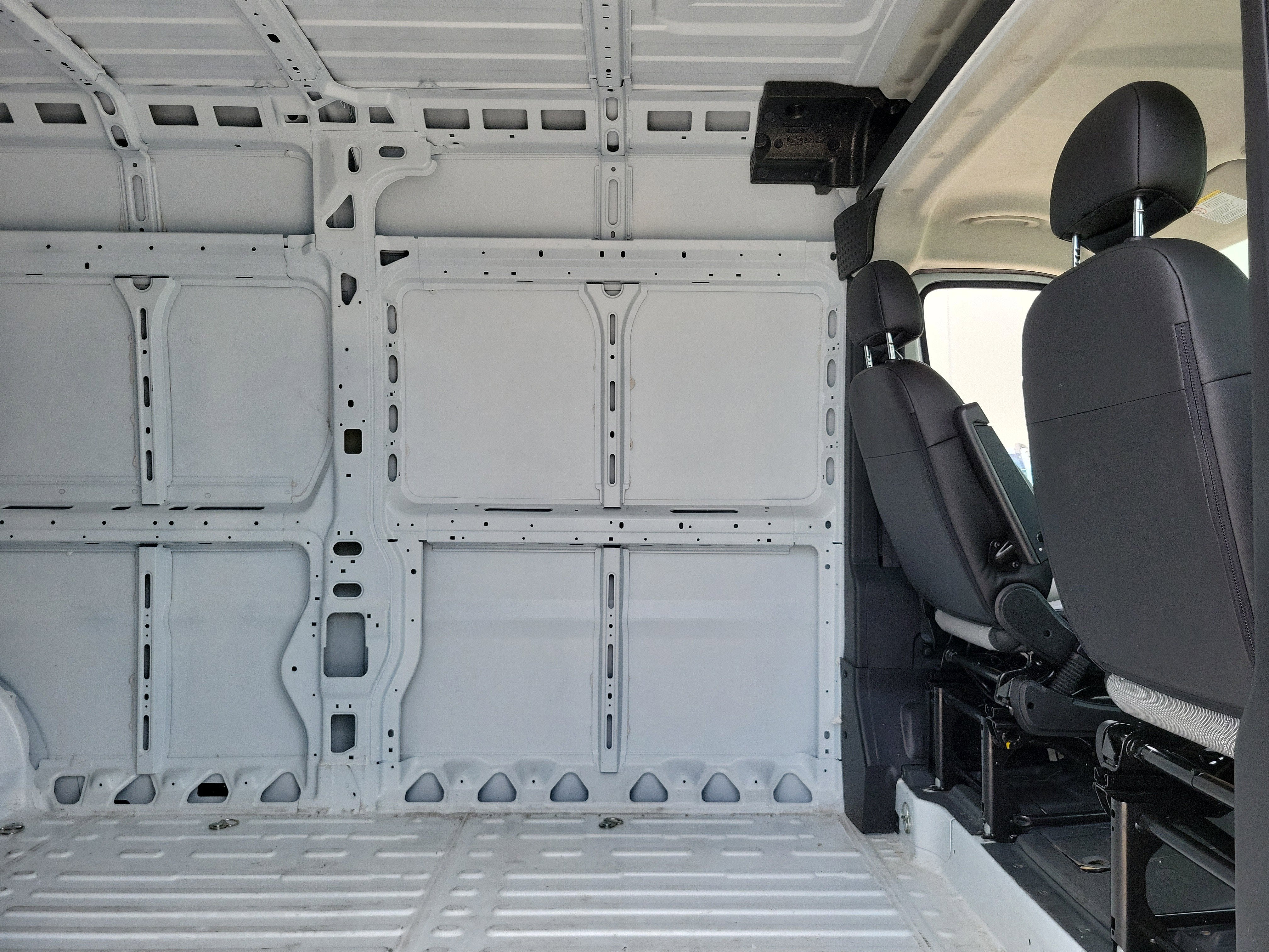 2026 RAM ProMaster Cargo Van Tradesman