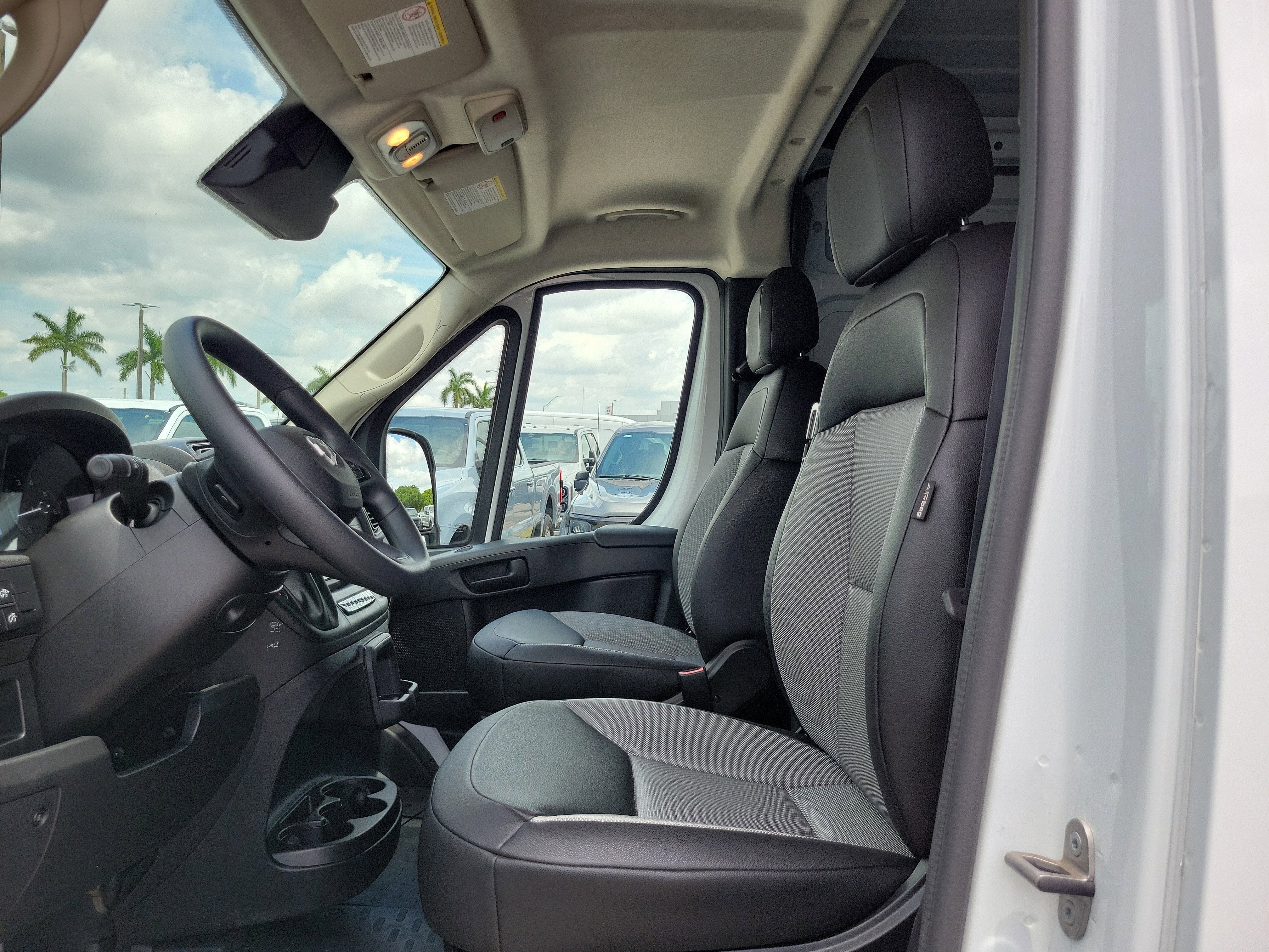 2026 RAM ProMaster Cargo Van Tradesman