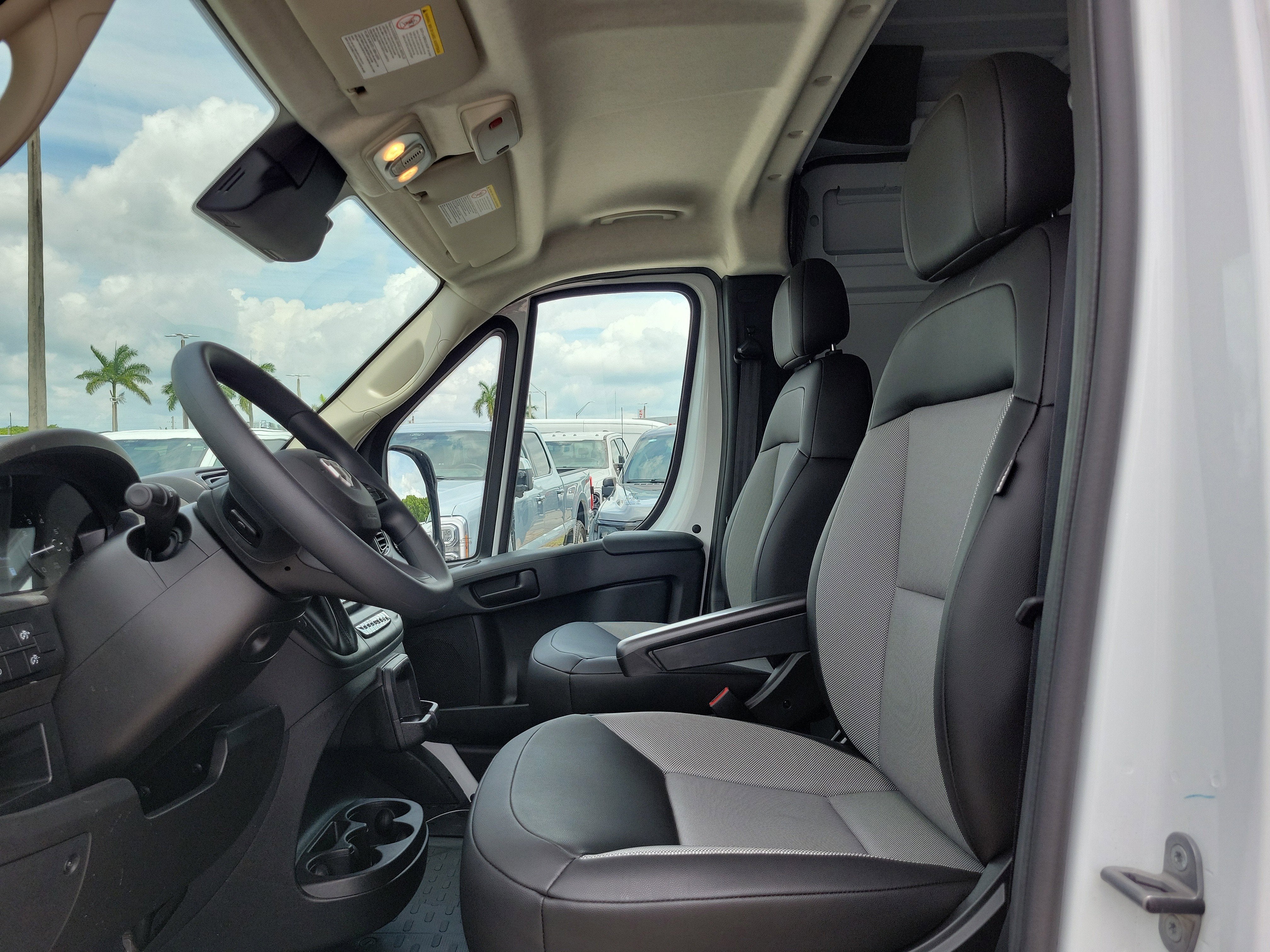 2026 RAM ProMaster Cargo Van Tradesman