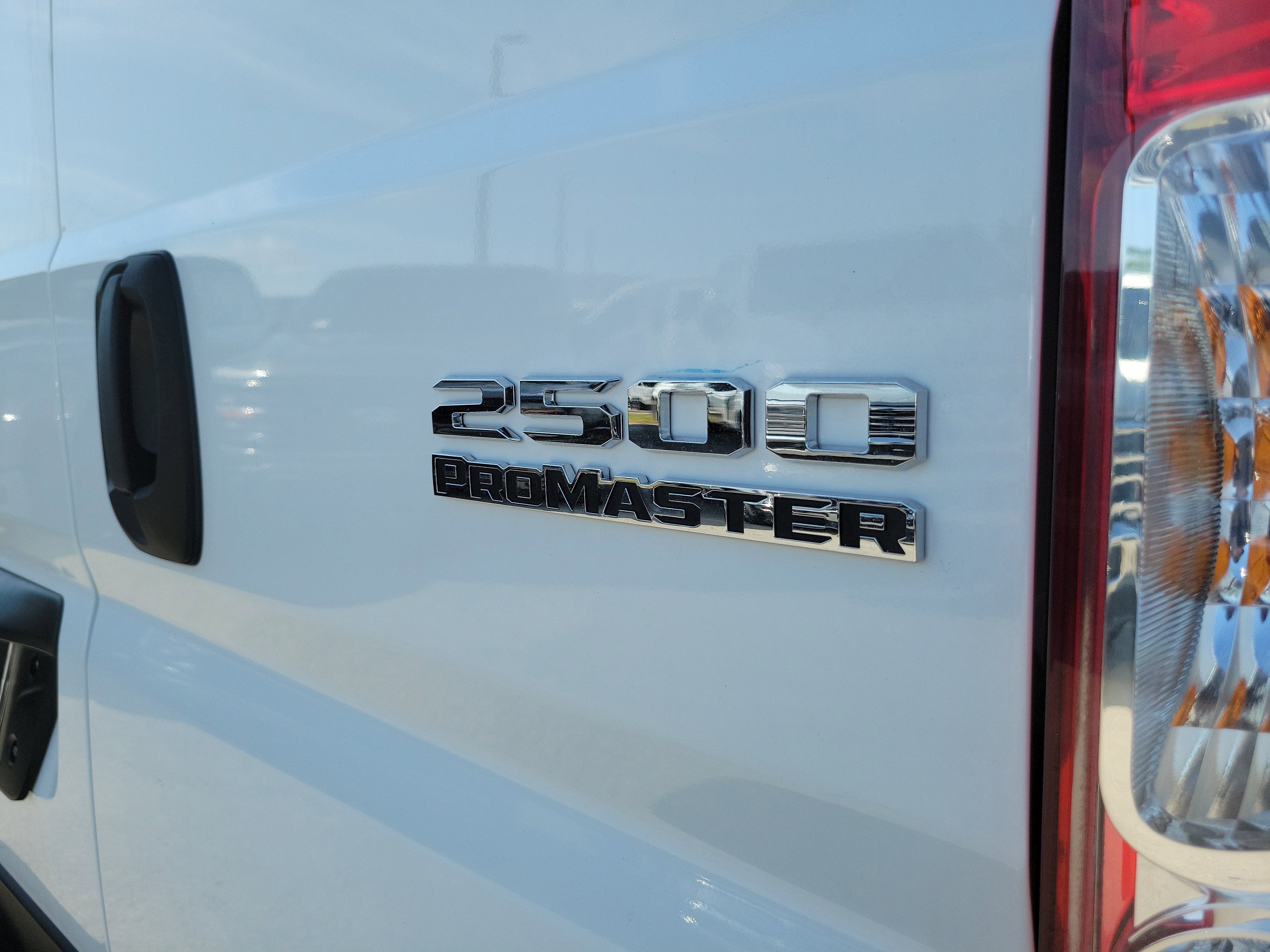 2026 RAM ProMaster Cargo Van Tradesman