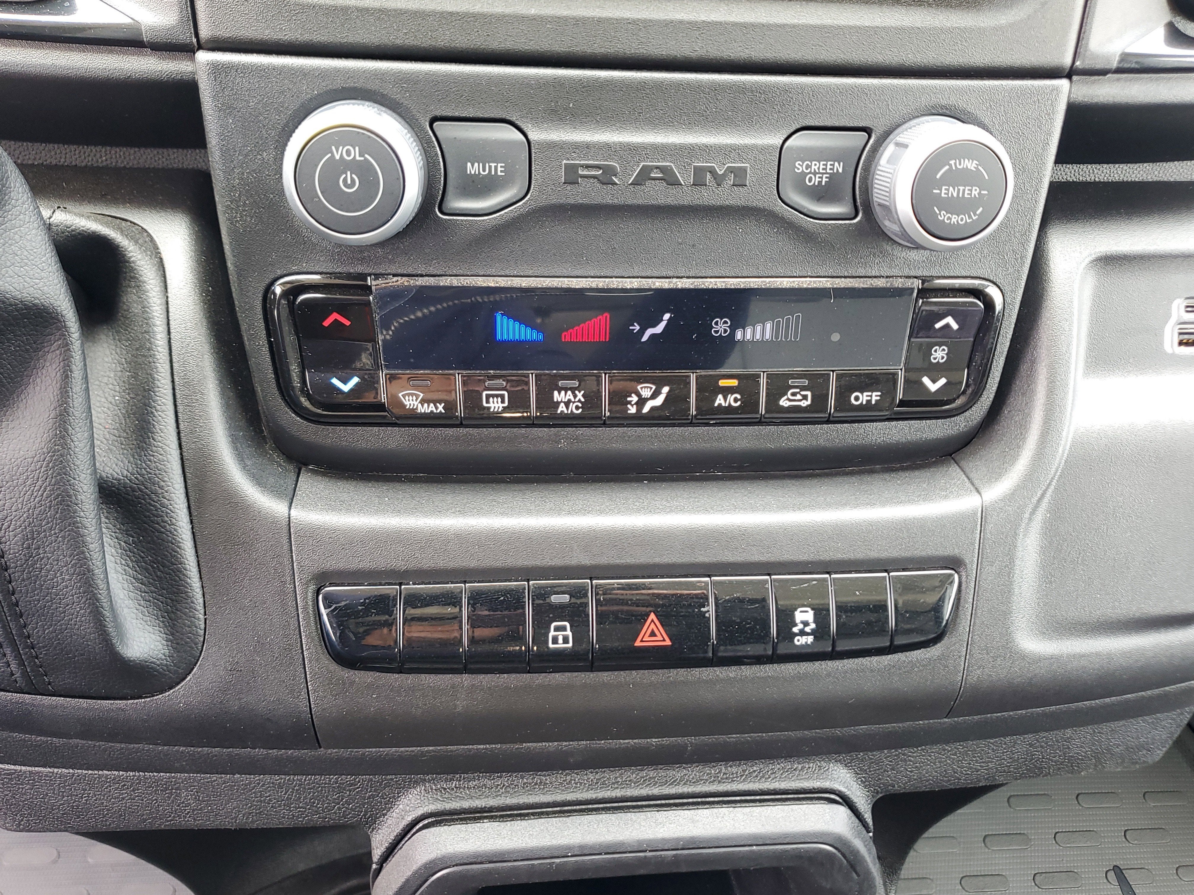2026 RAM ProMaster Cargo Van Tradesman