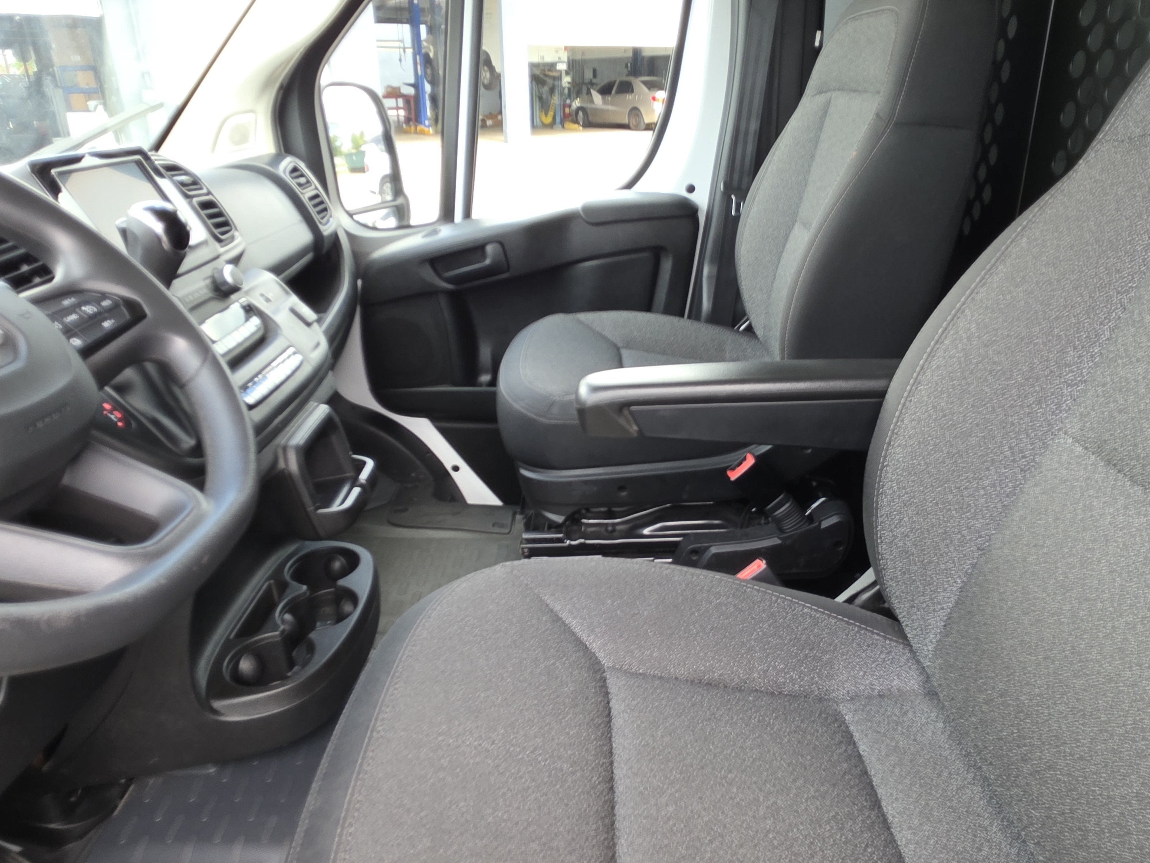 2025 RAM ProMaster Cargo Van Tradesman