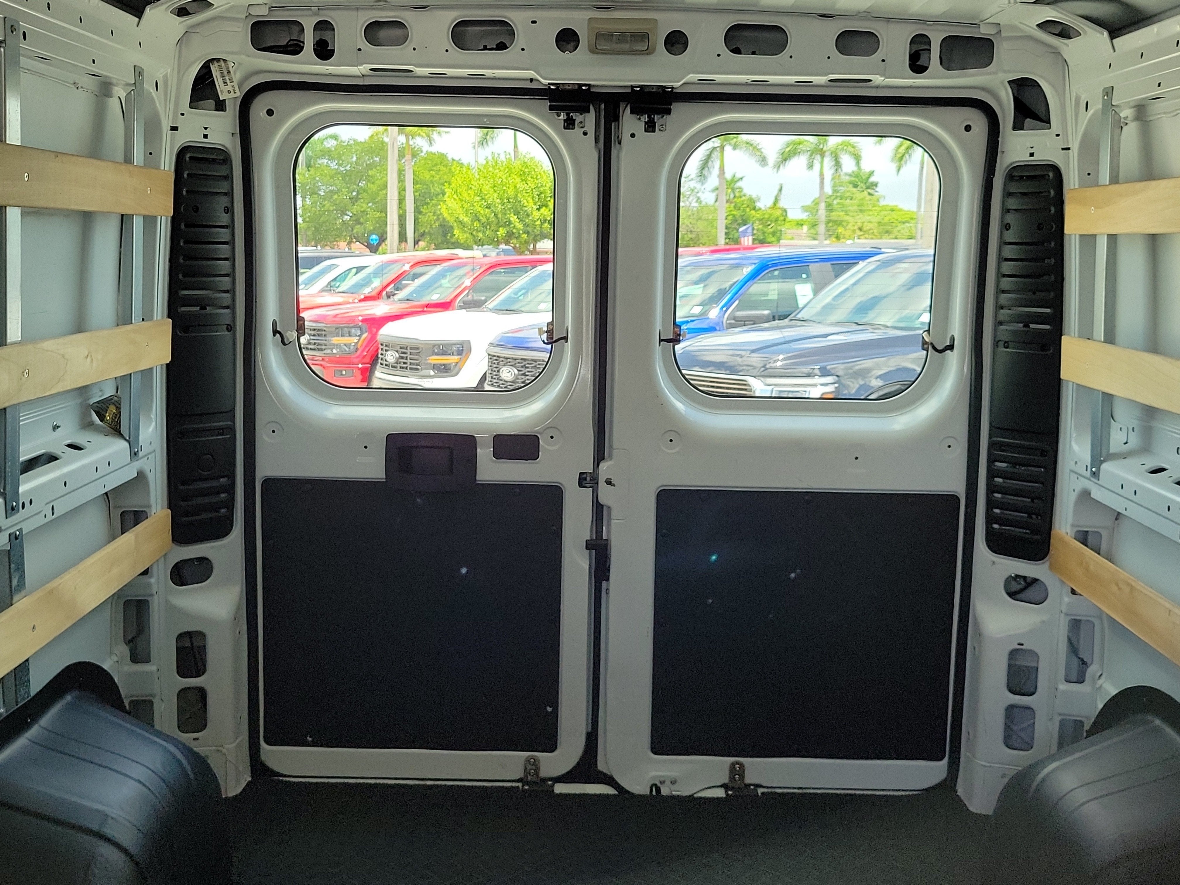 2025 RAM ProMaster Cargo Van Tradesman