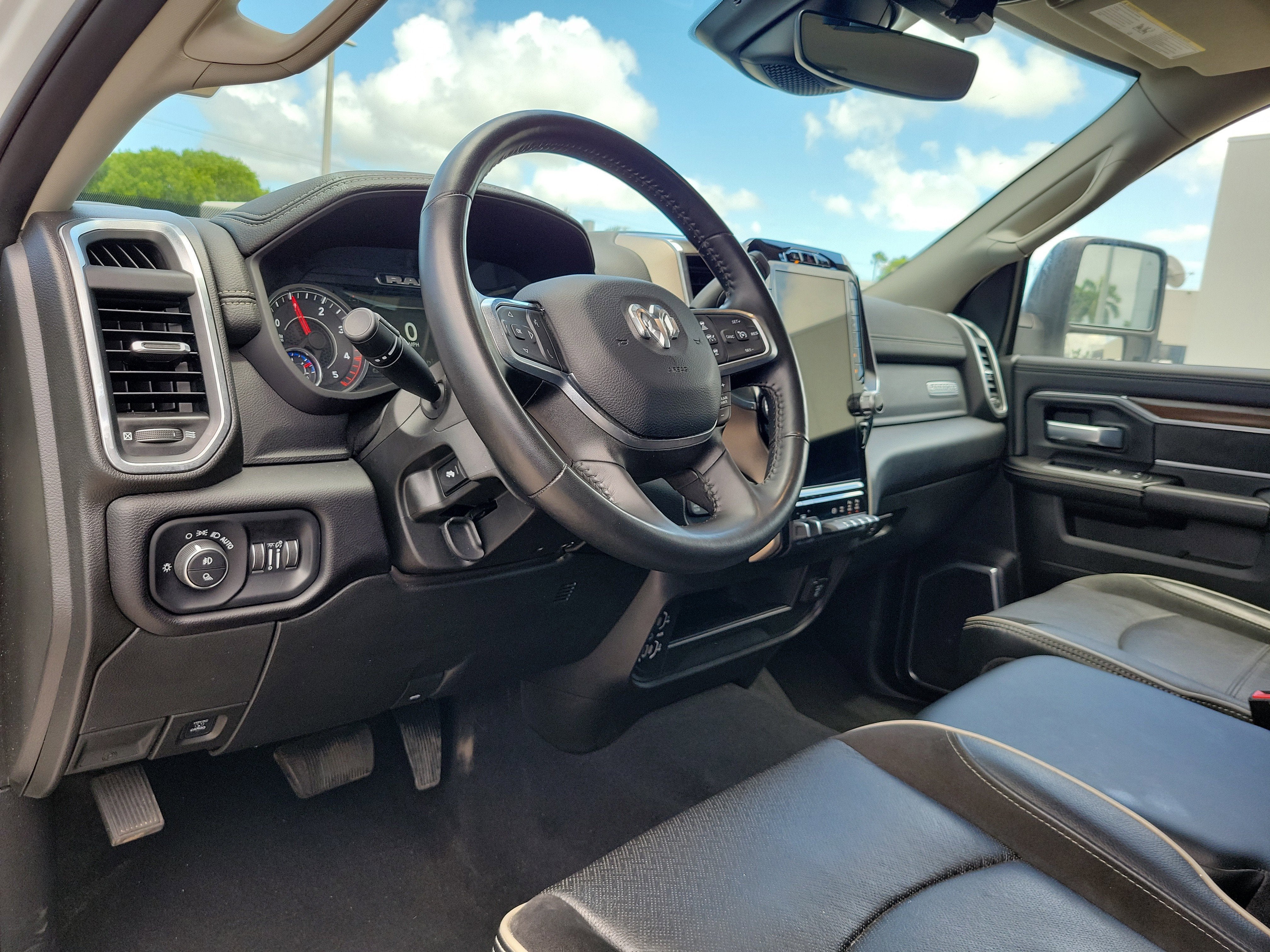 2024 RAM 2500 Laramie 4WD Diesel