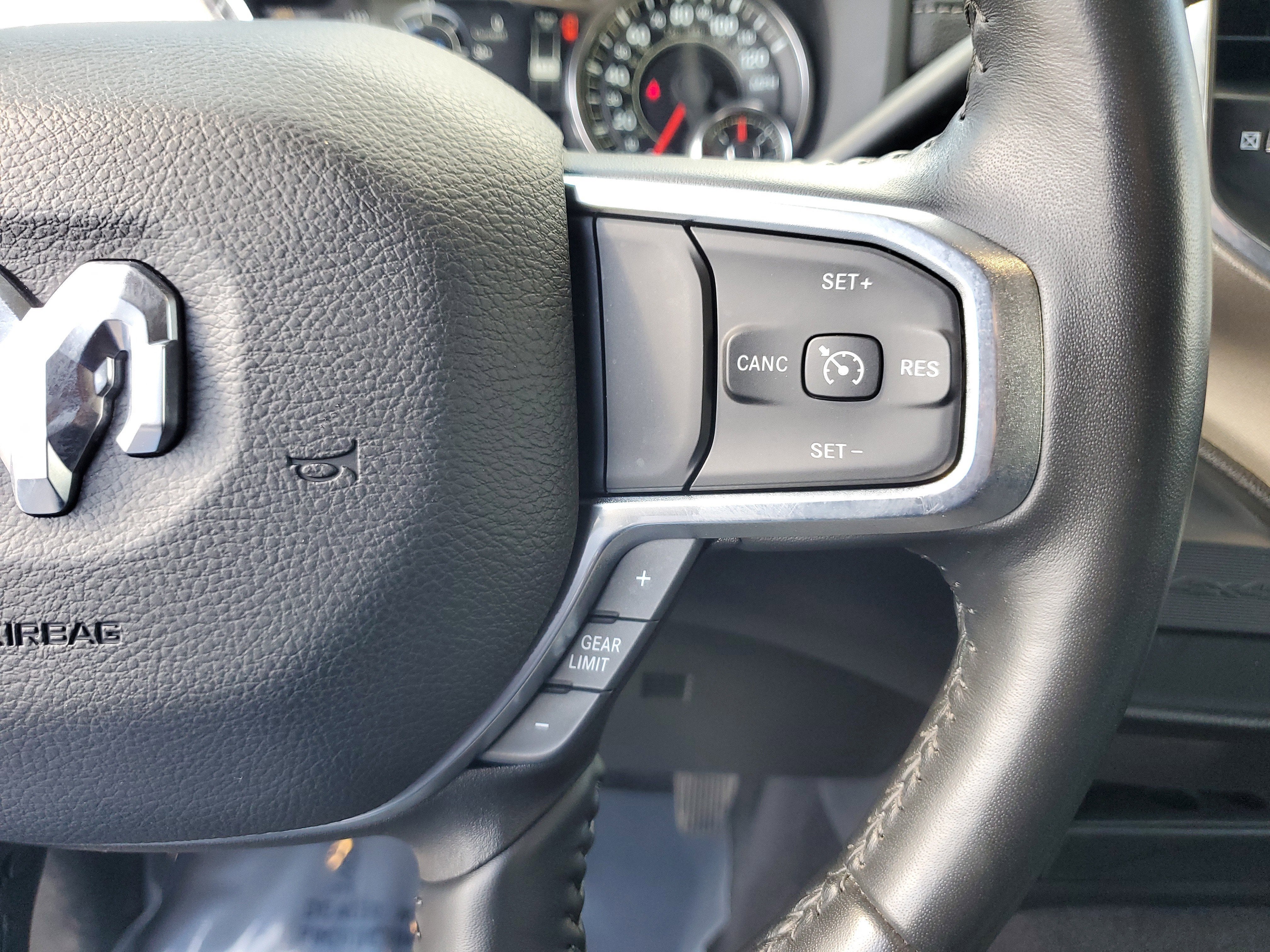 2024 RAM 2500 Laramie 4WD Diesel