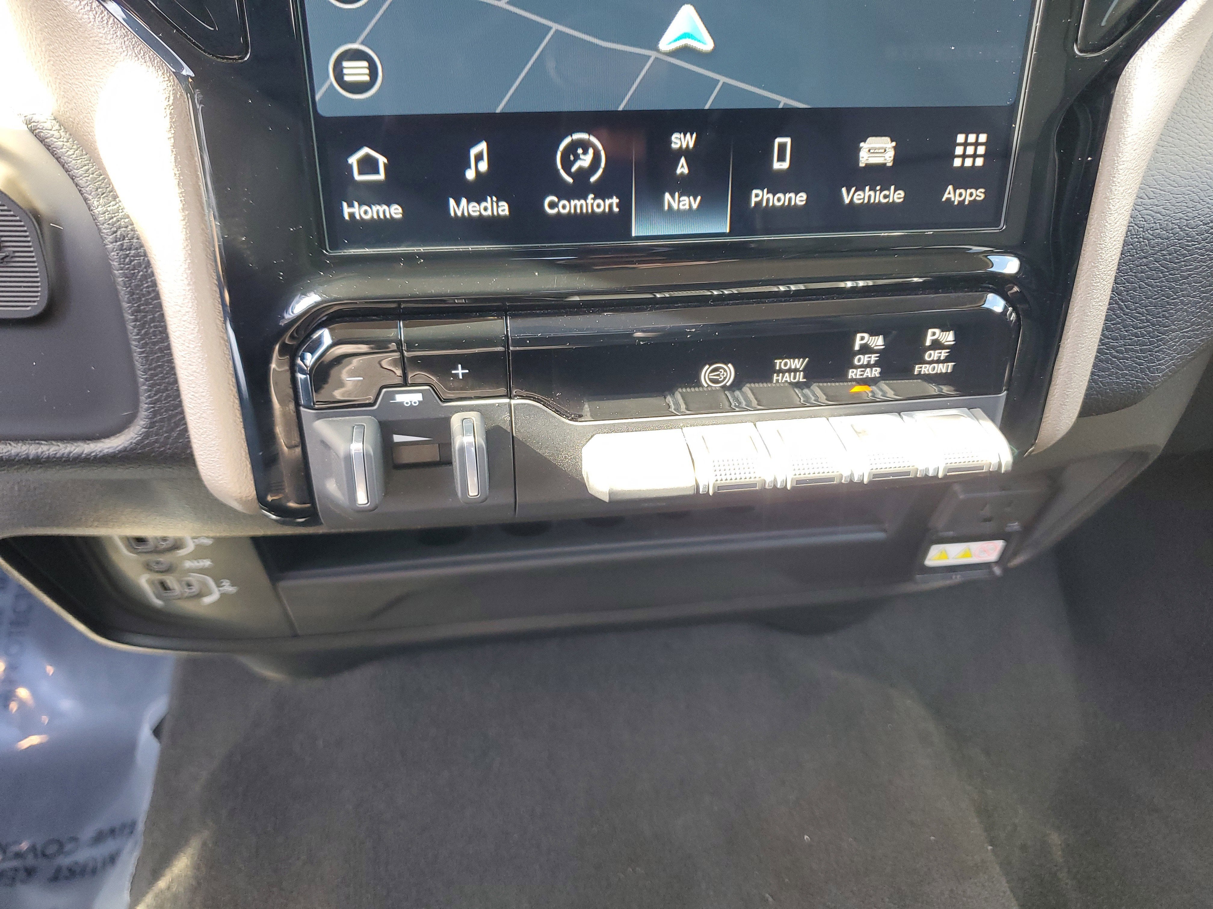 2024 RAM 2500 Laramie 4WD Diesel