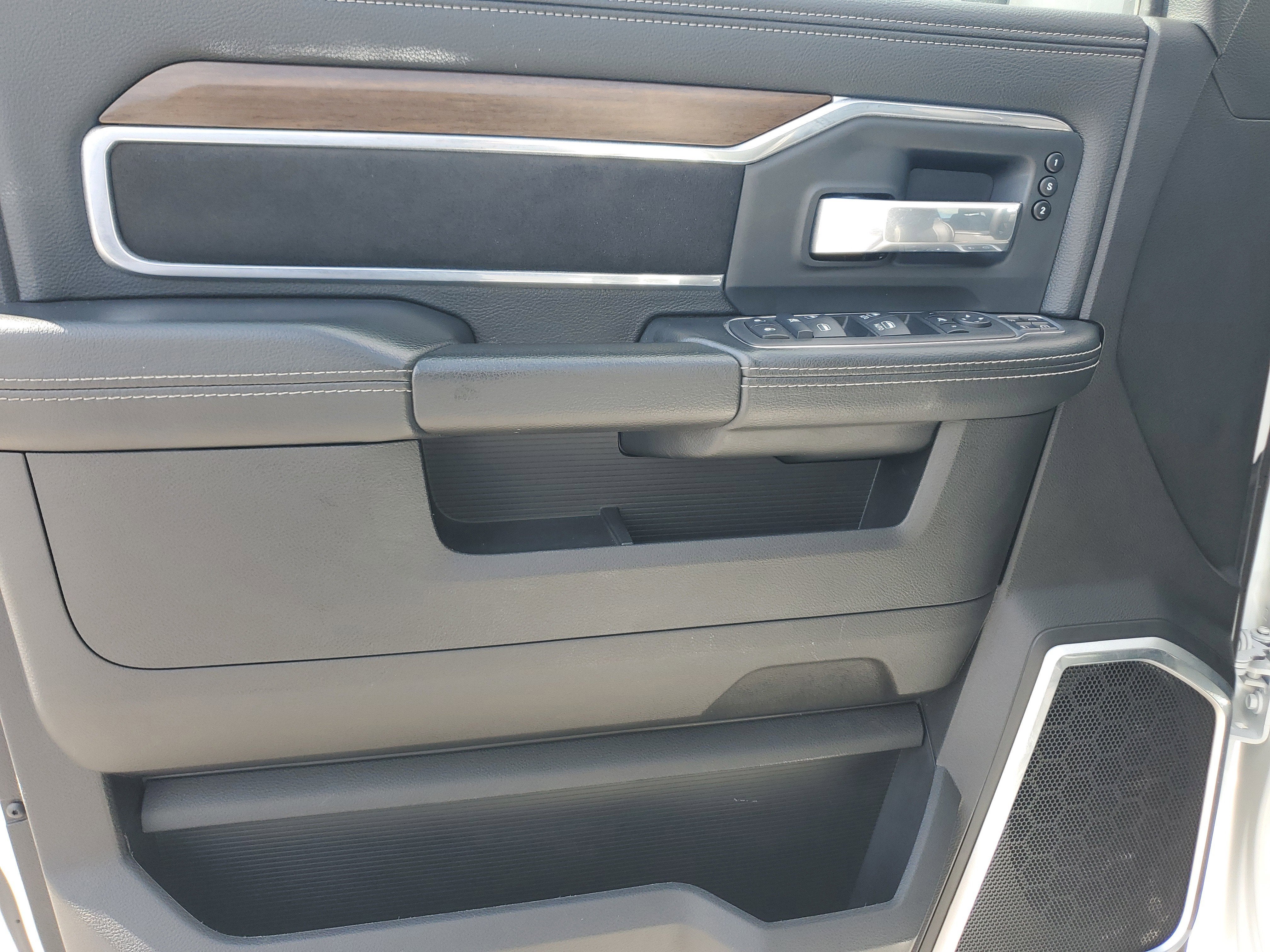 2024 RAM 2500 Laramie 4WD Diesel