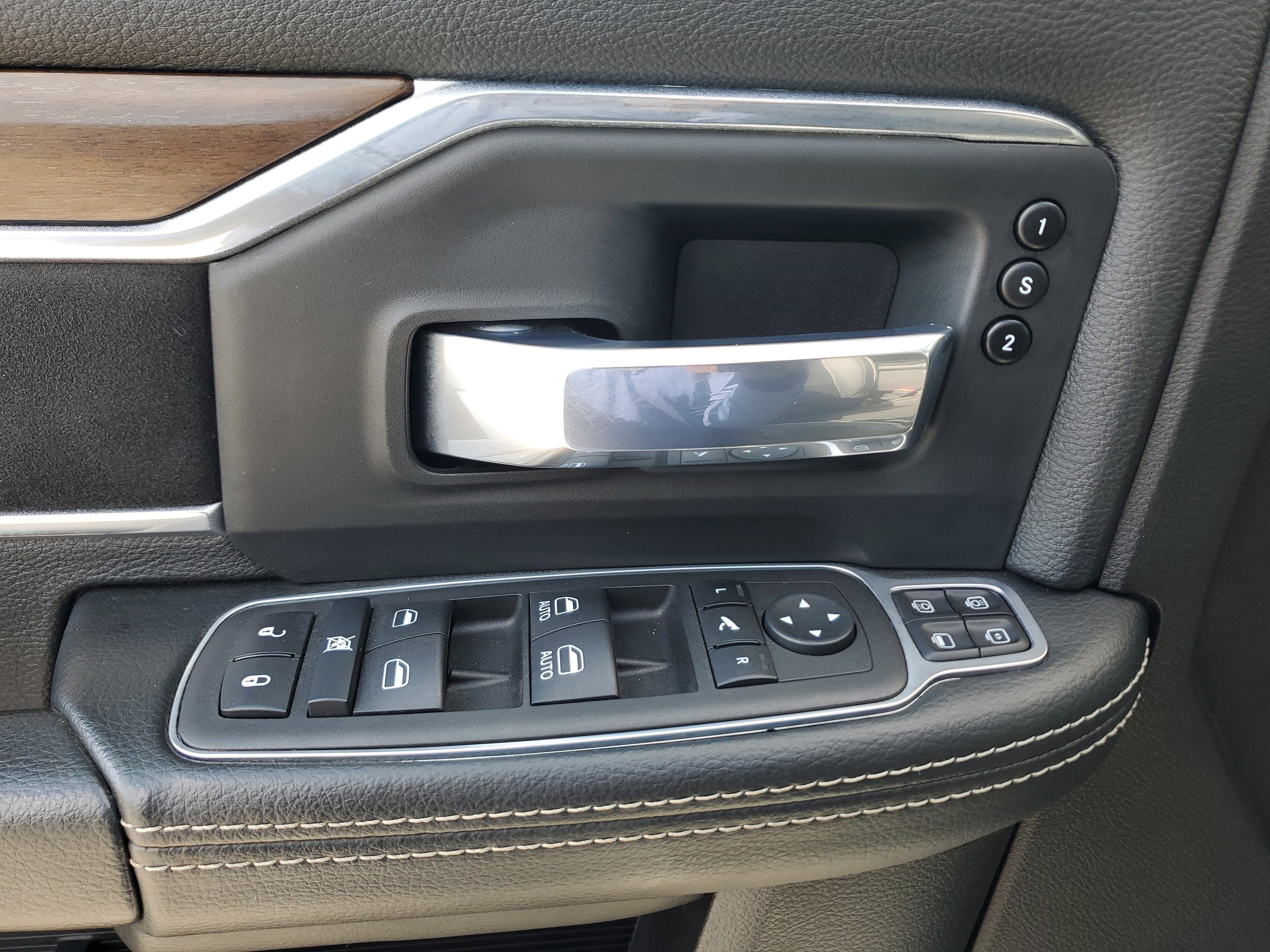 2024 RAM 2500 Laramie 4WD Diesel