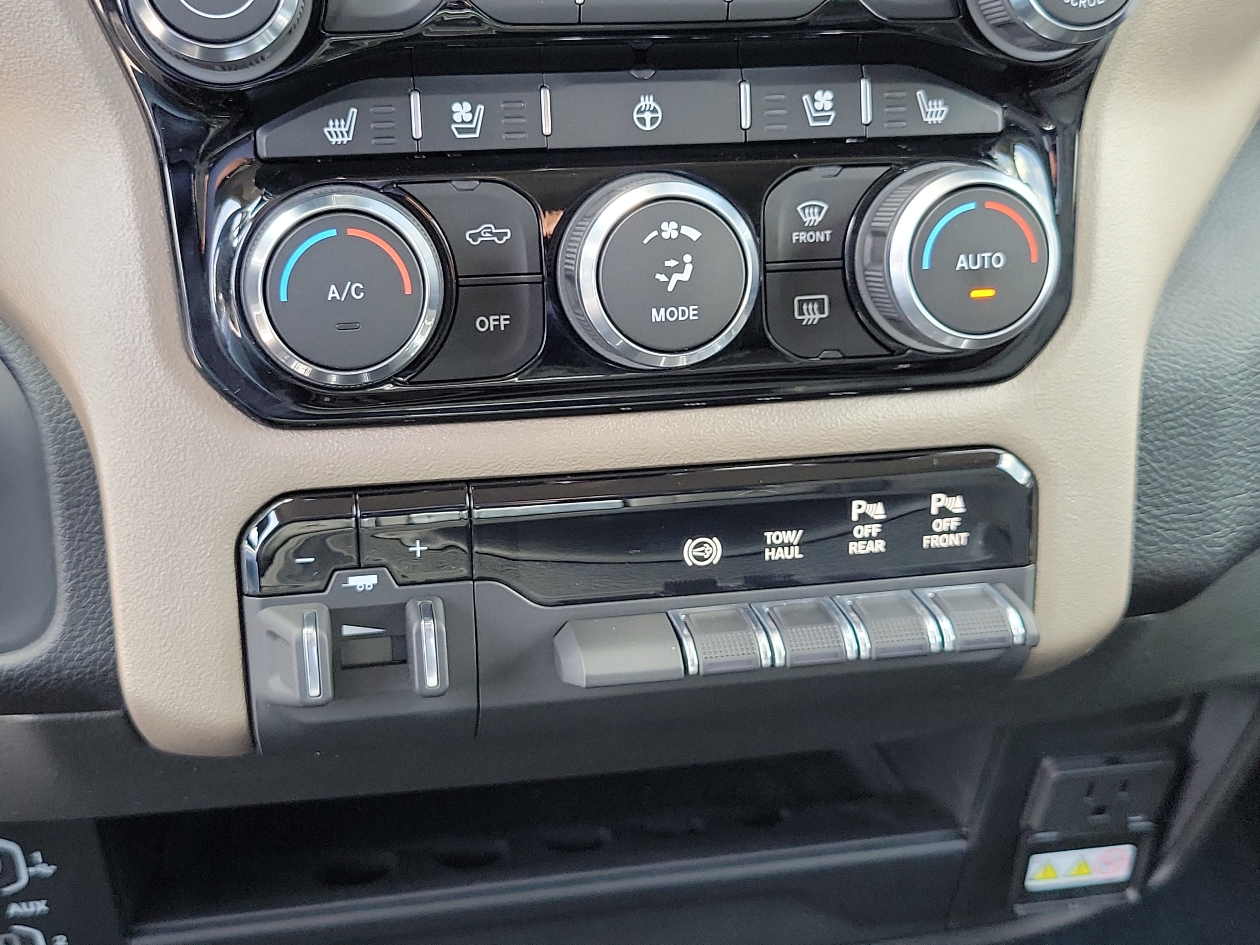 2024 RAM 2500 Laramie 4WD Diesel