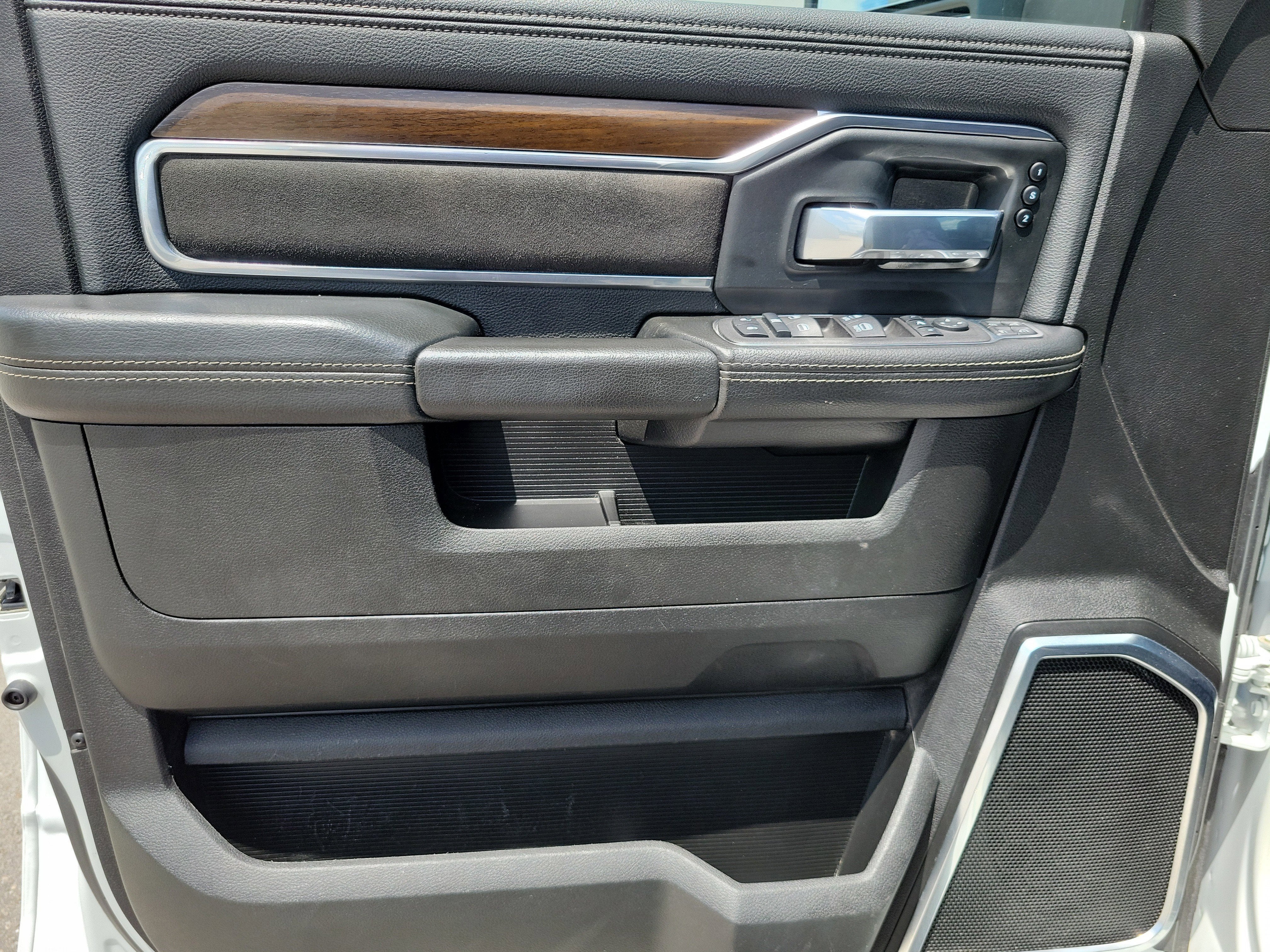 2024 RAM 2500 Laramie 4WD Diesel