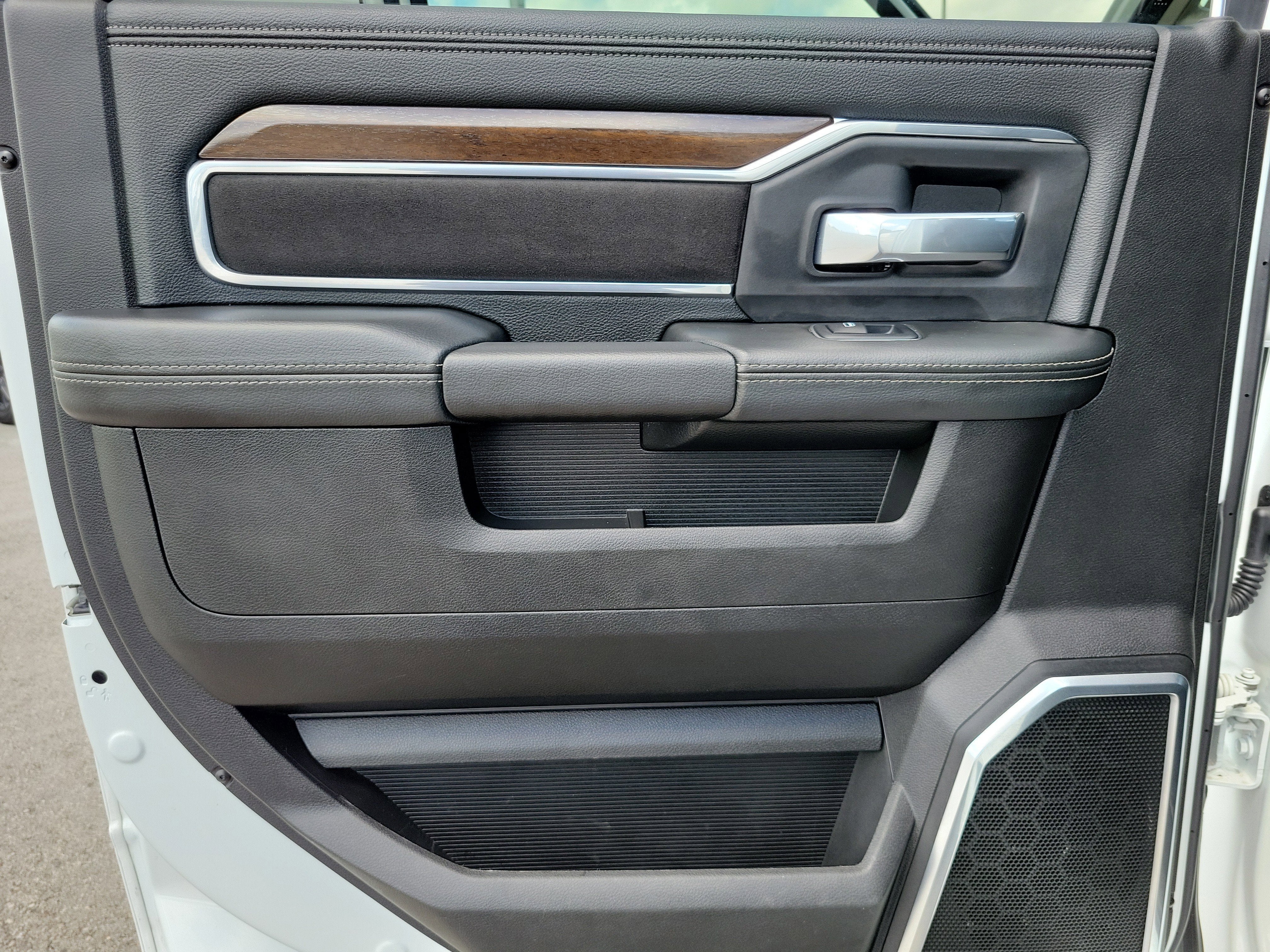 2024 RAM 2500 Laramie 4WD Diesel