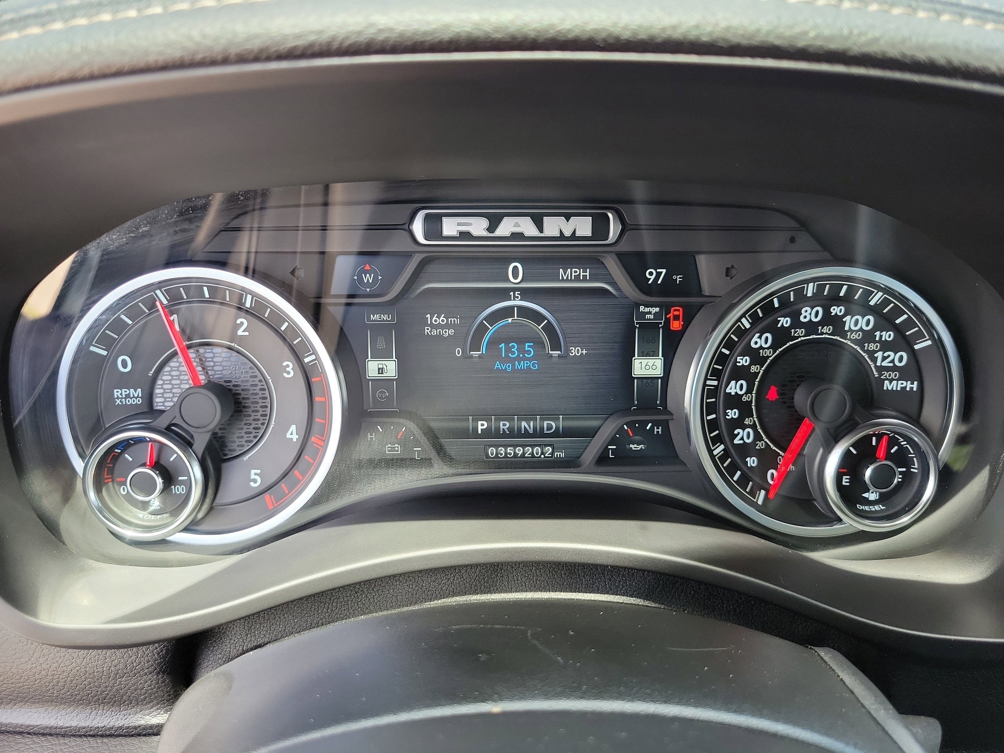 2024 RAM 2500 Laramie 4WD Diesel