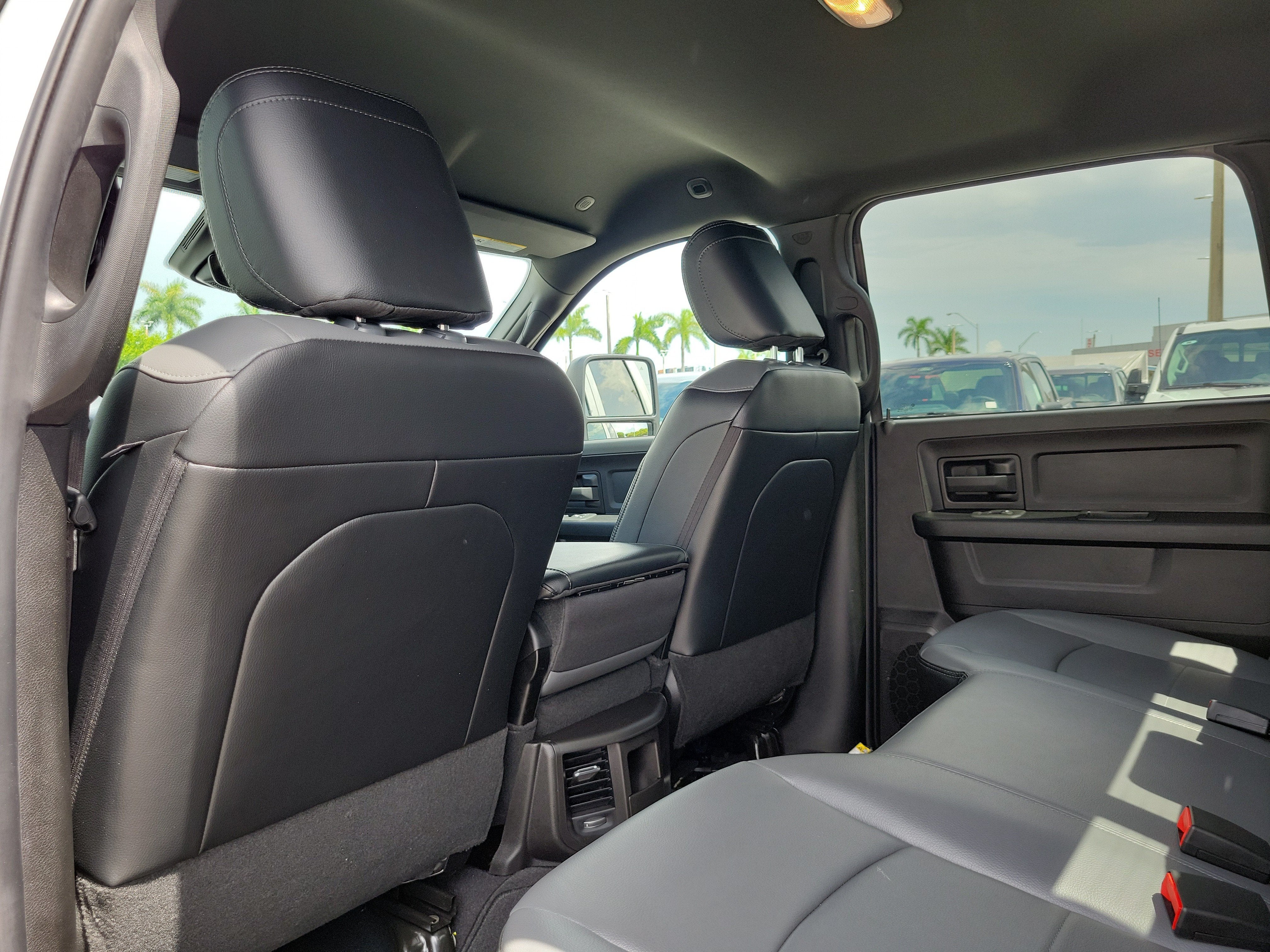 2025 RAM 2500 Tradesman 4WD