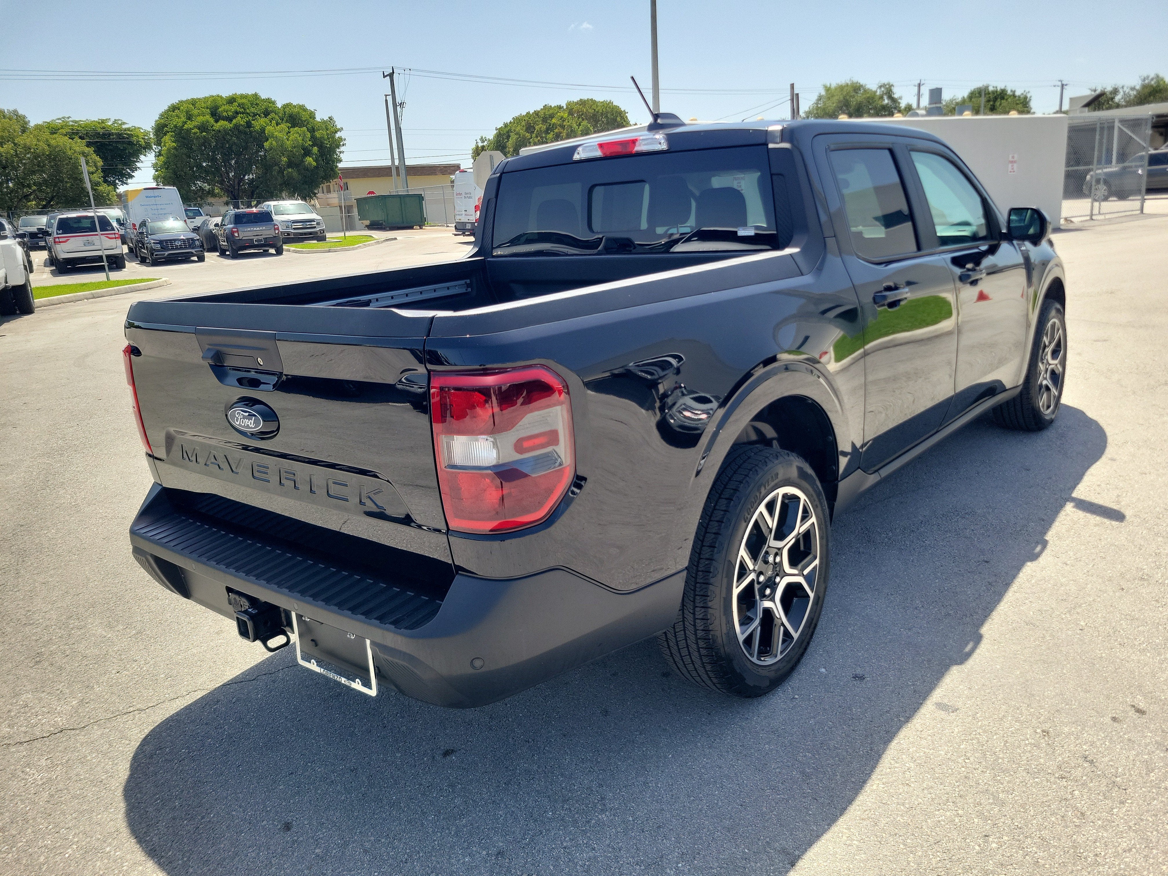 2025 Ford Maverick LARIAT 4WD