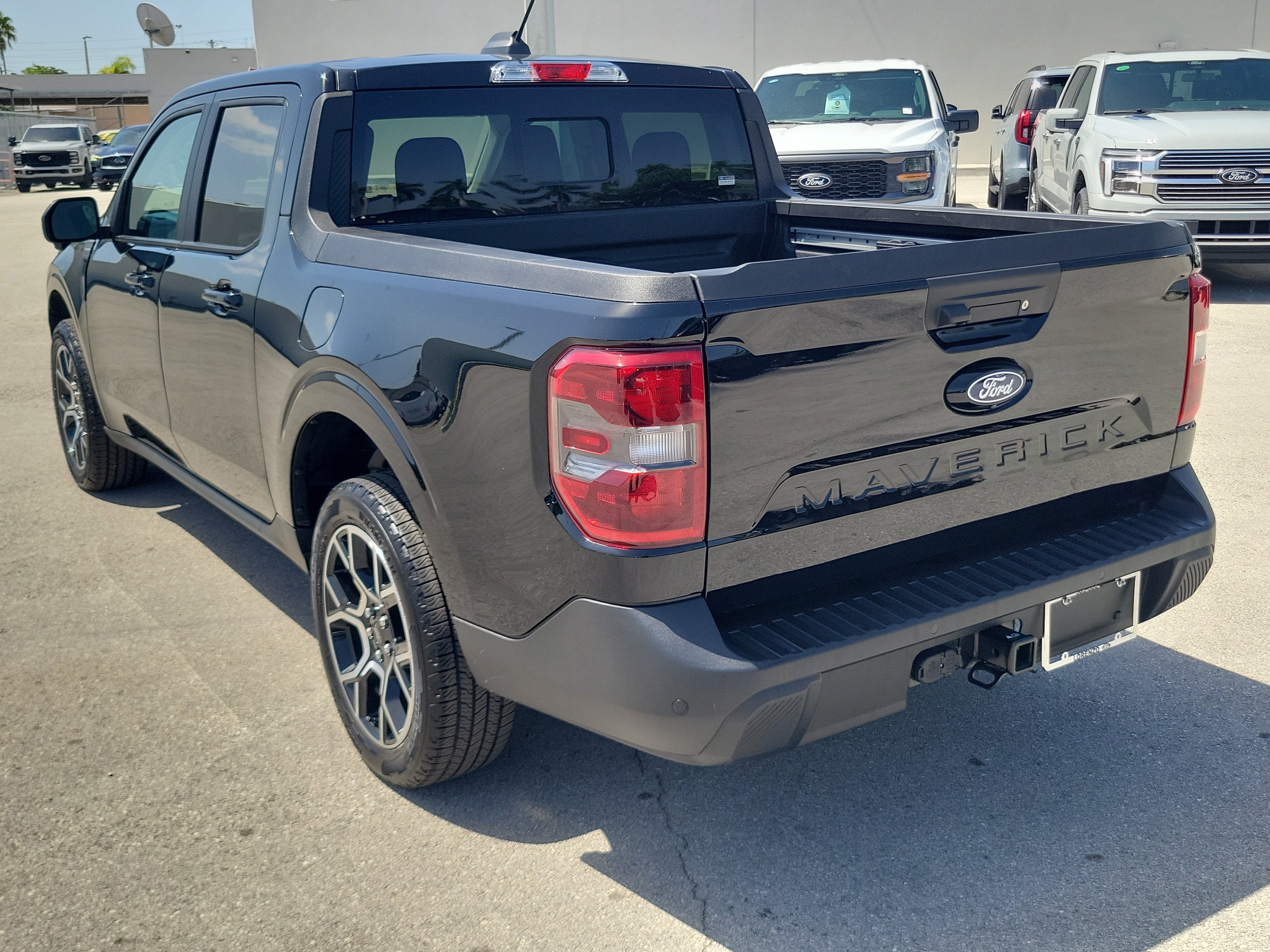 2025 Ford Maverick LARIAT 4WD