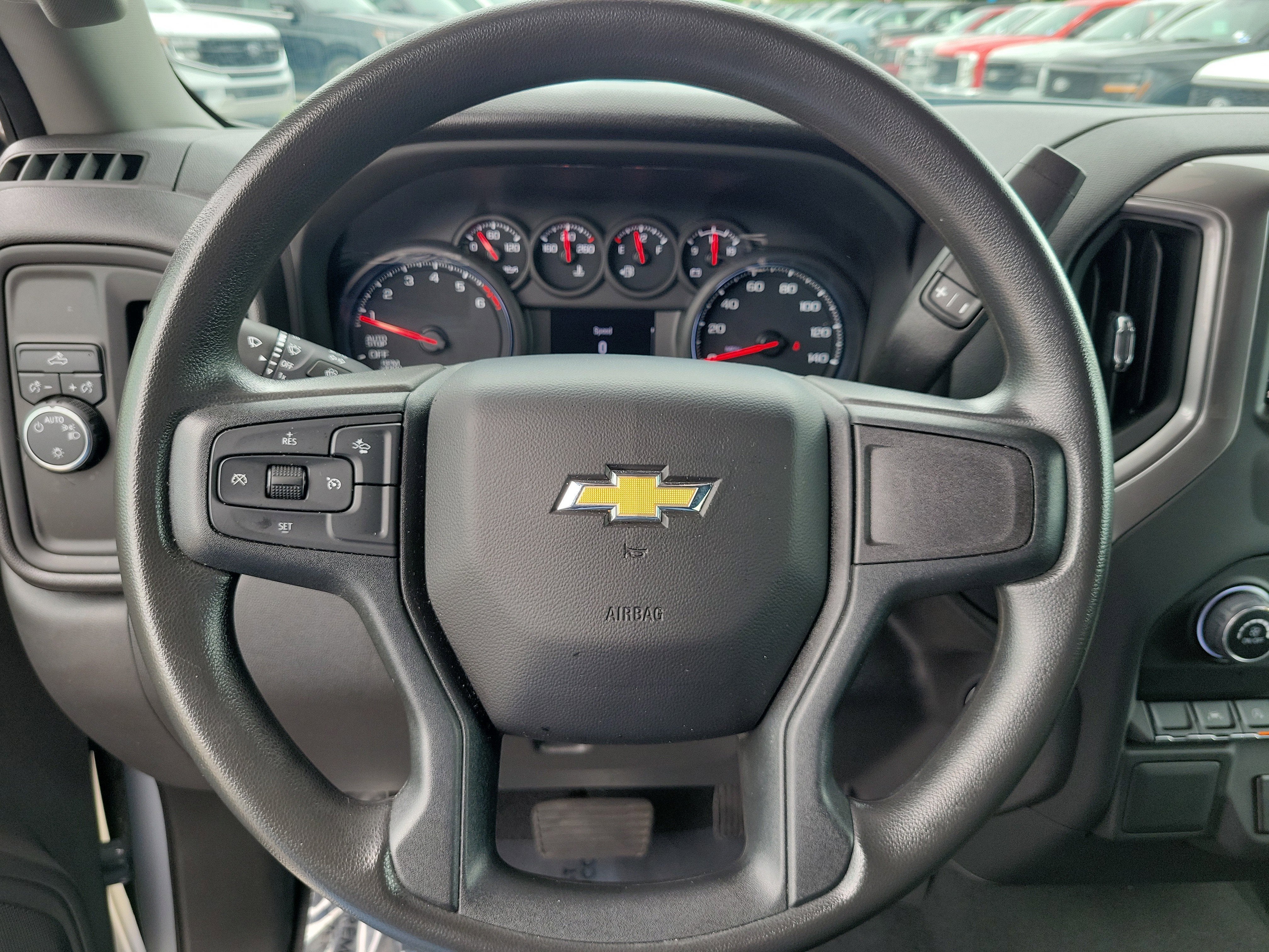 2024 Chevrolet Silverado 1500 Custom