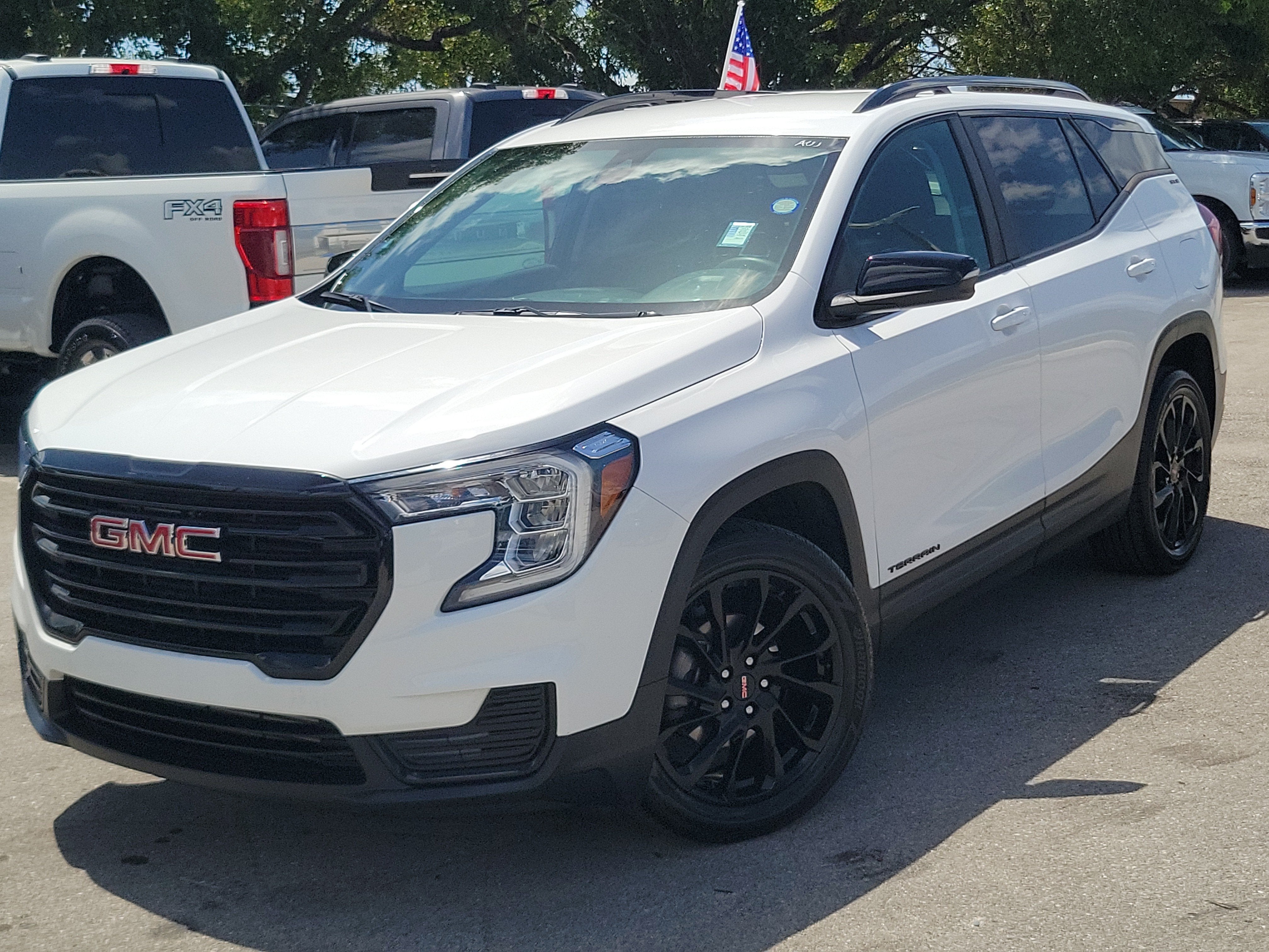 2023 GMC Terrain SLE