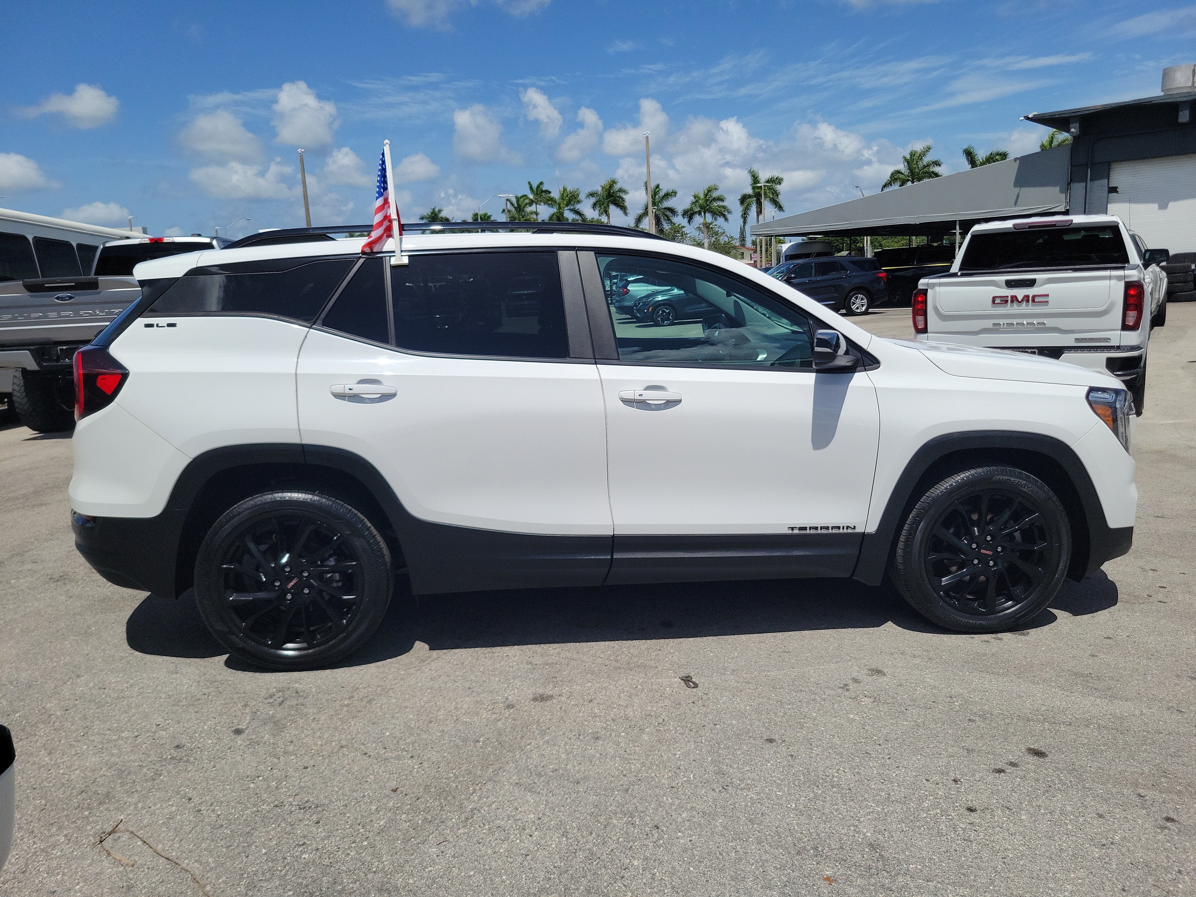 2023 GMC Terrain SLE