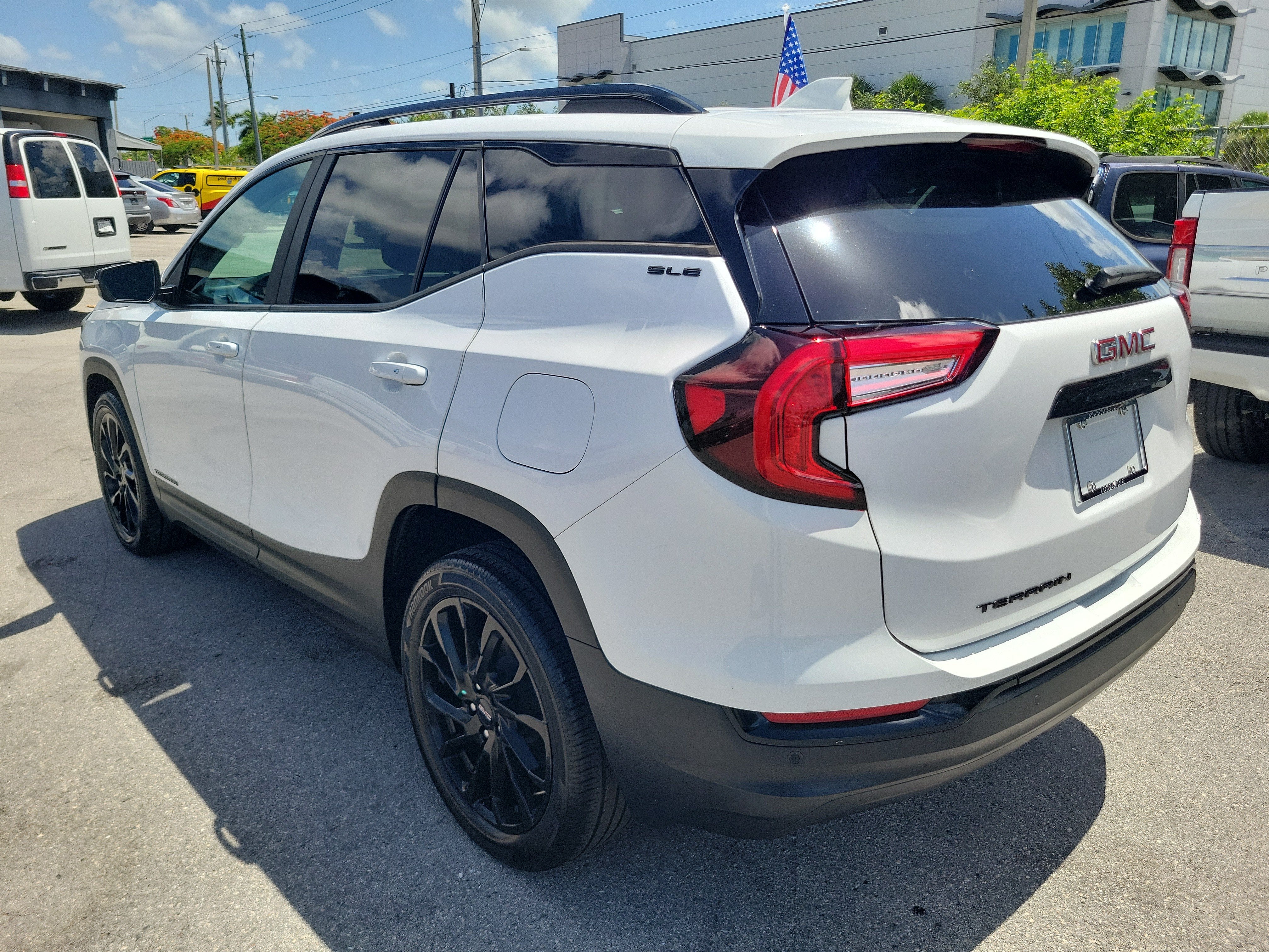 2023 GMC Terrain SLE