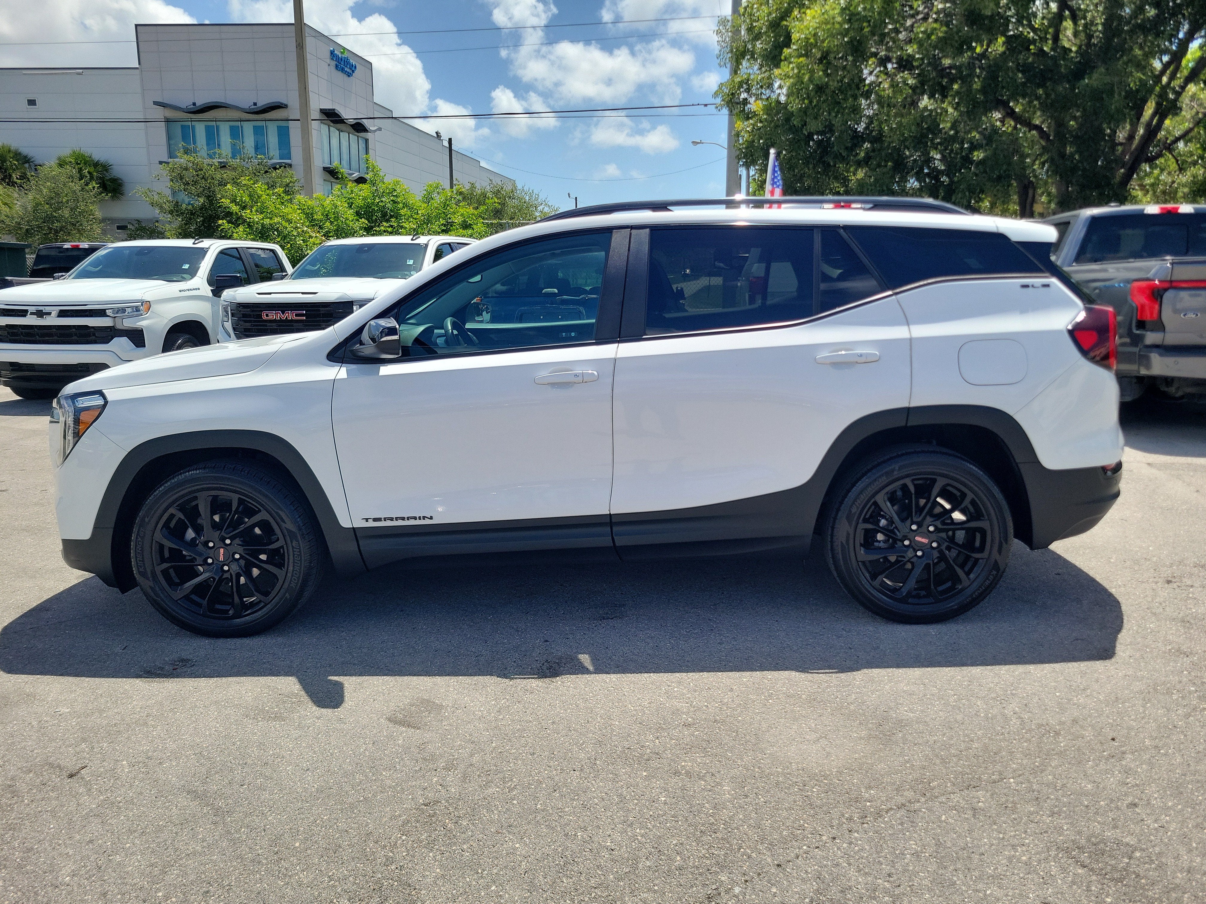 2023 GMC Terrain SLE