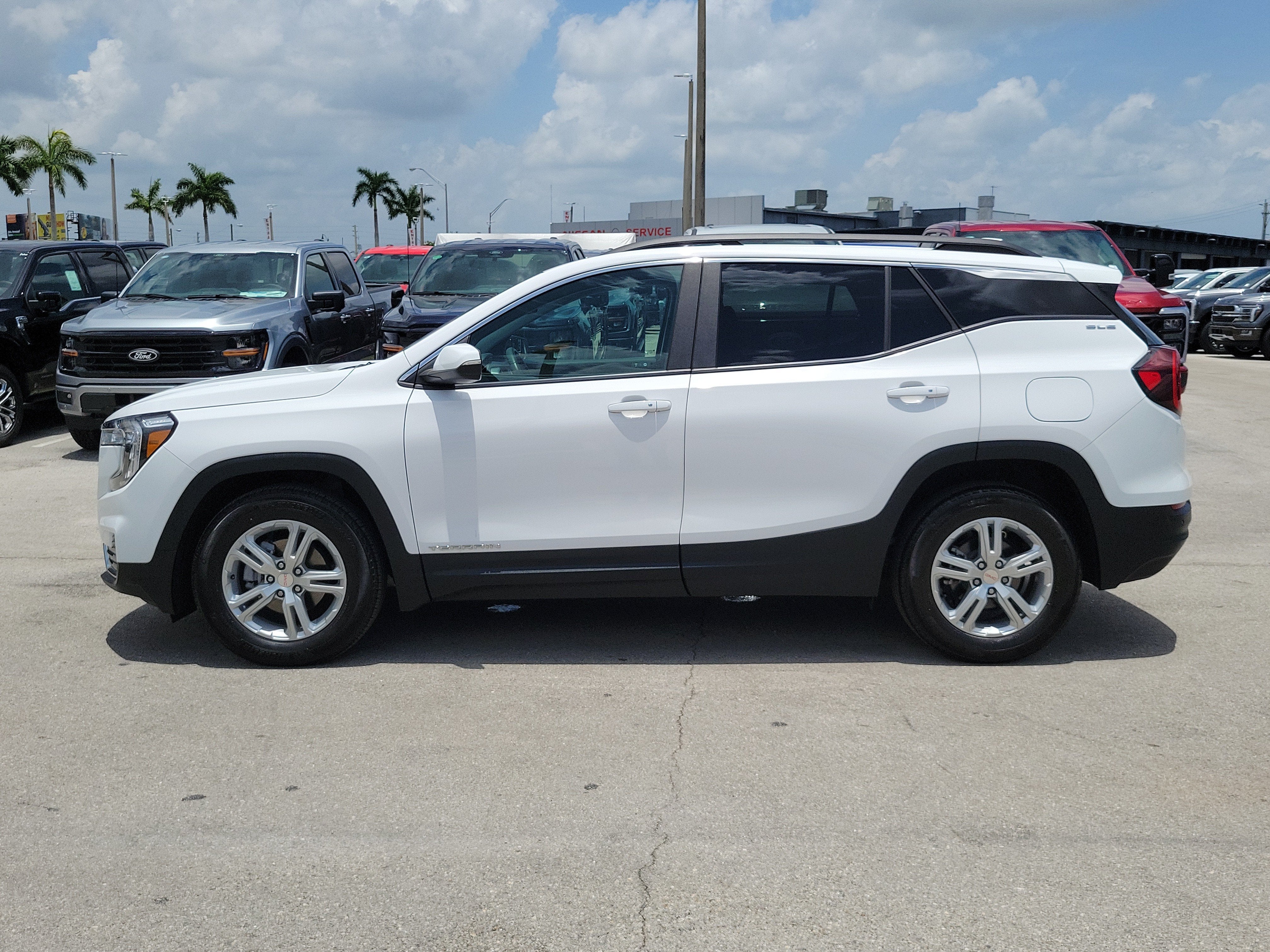 2024 GMC Terrain SLE