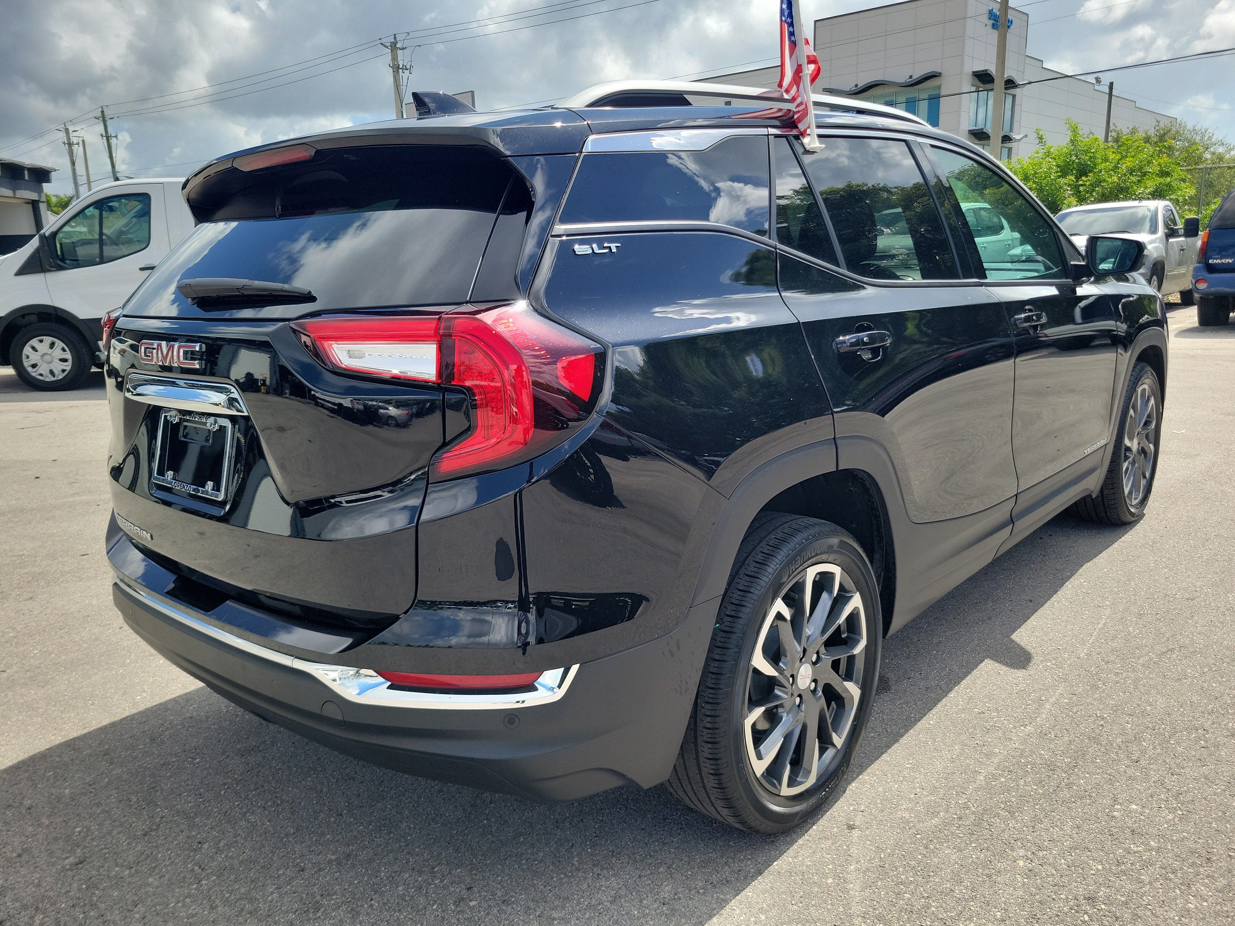 2024 GMC Terrain SLT