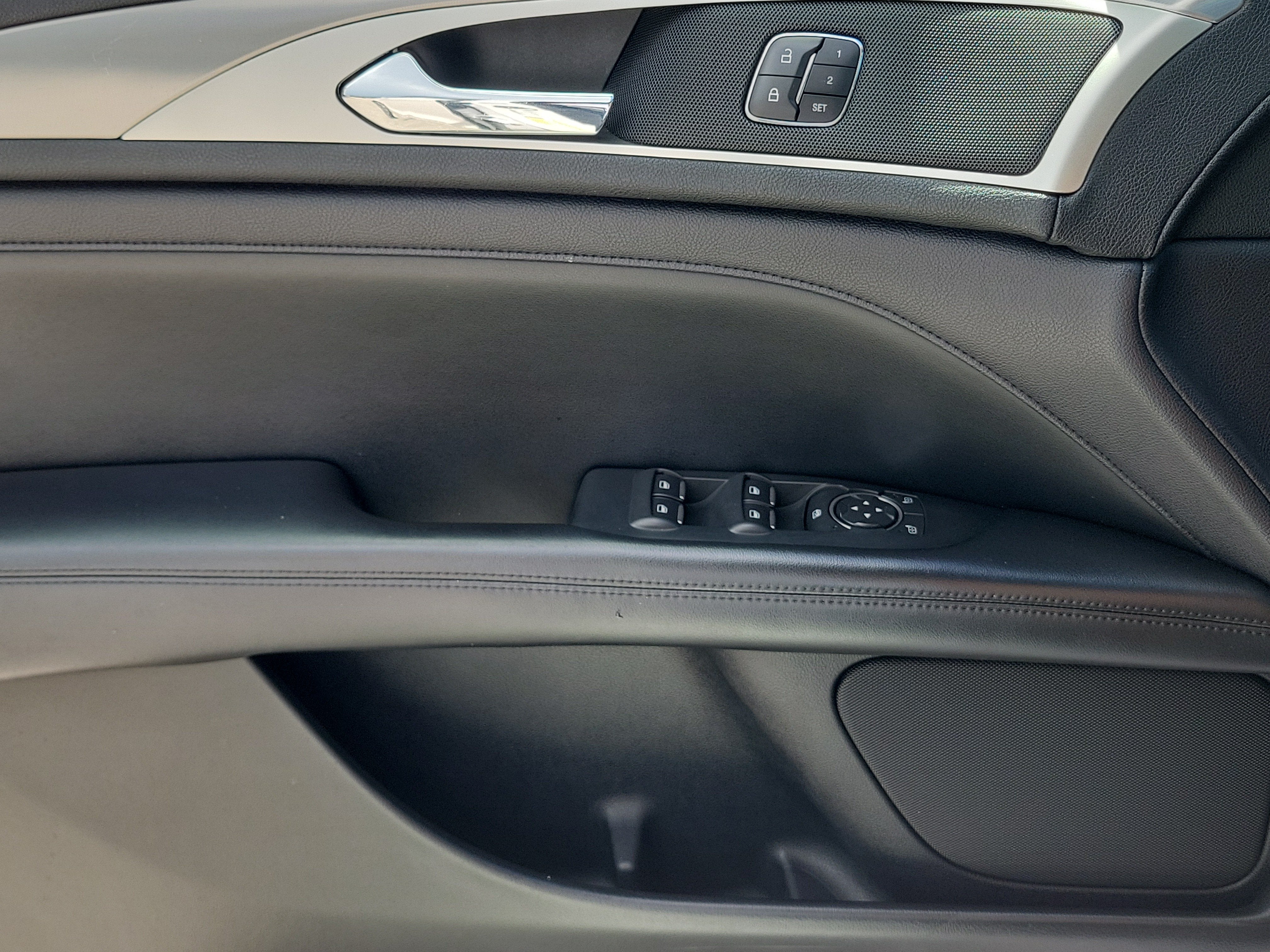 2020 Lincoln MKZ Standard