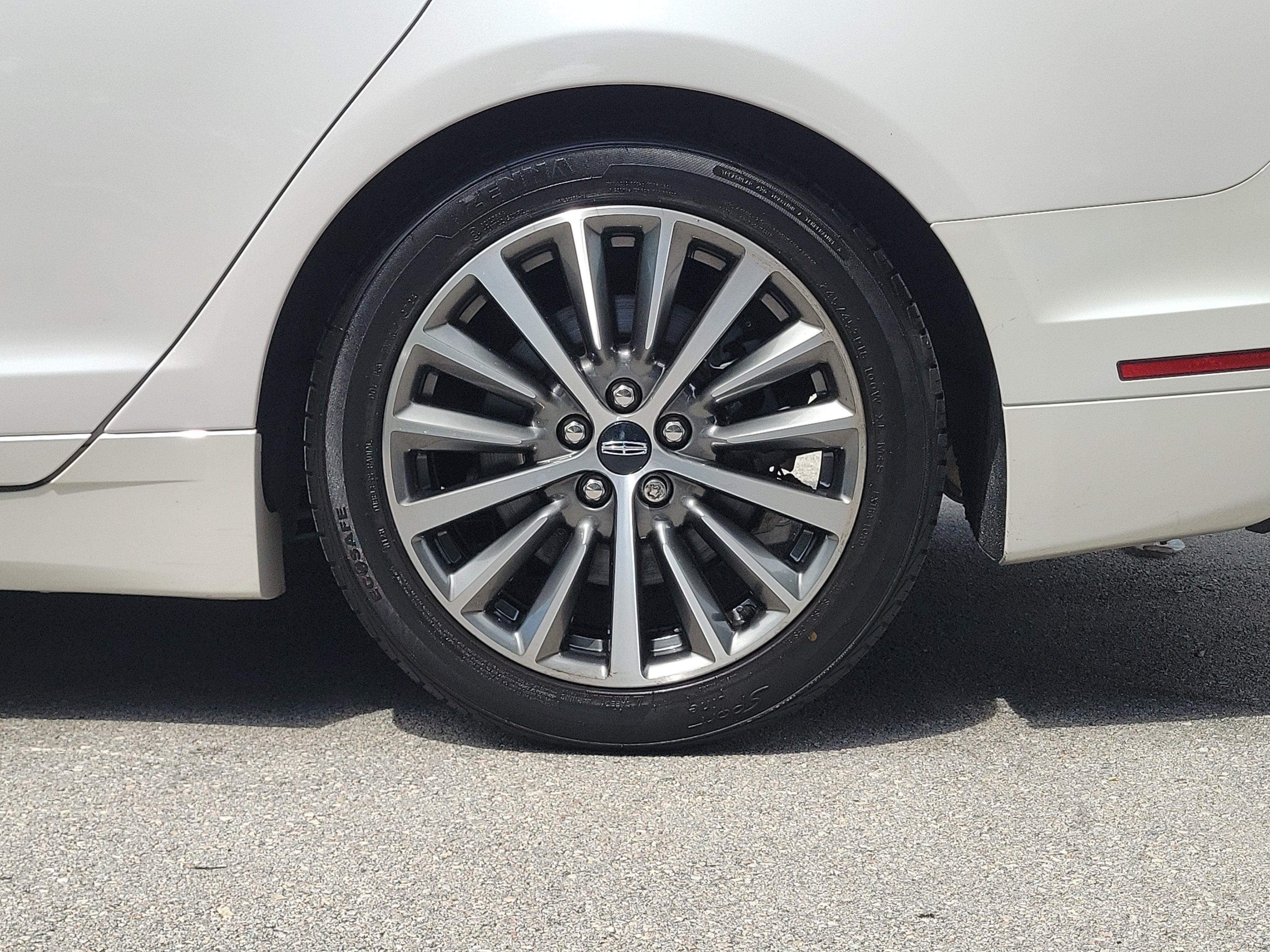 2020 Lincoln MKZ Standard