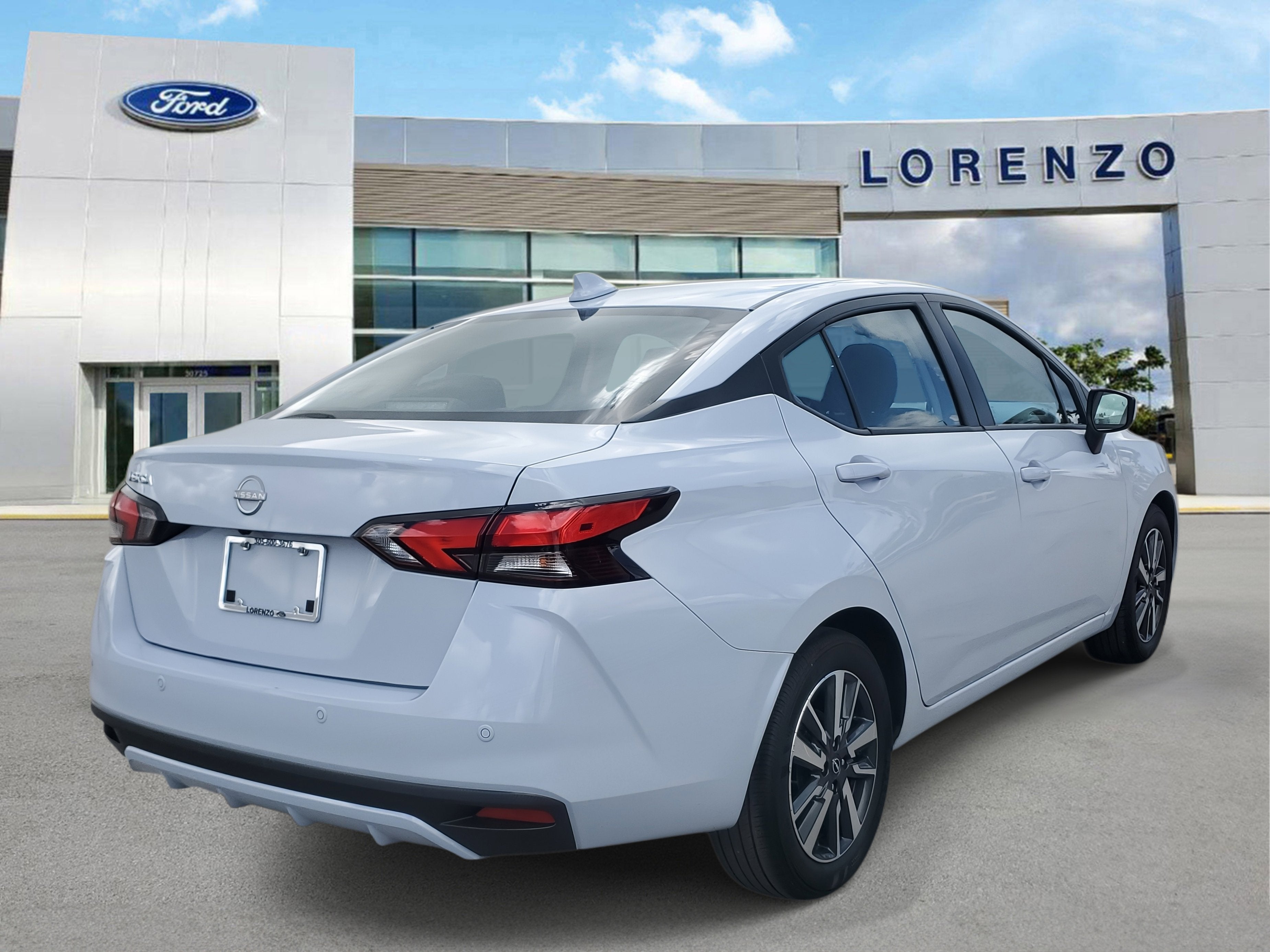 2025 Nissan Versa SV