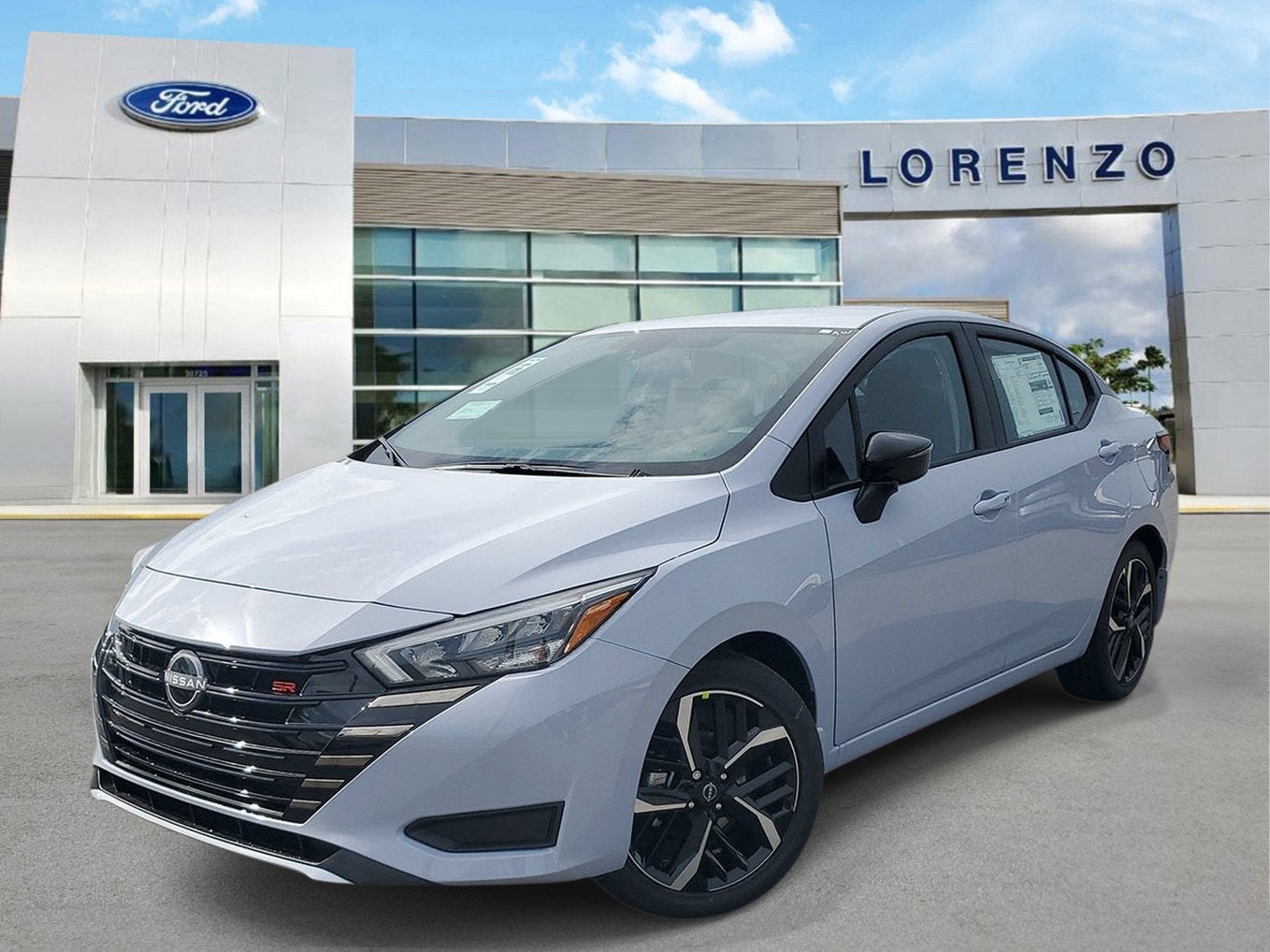 2025 Nissan Versa SR