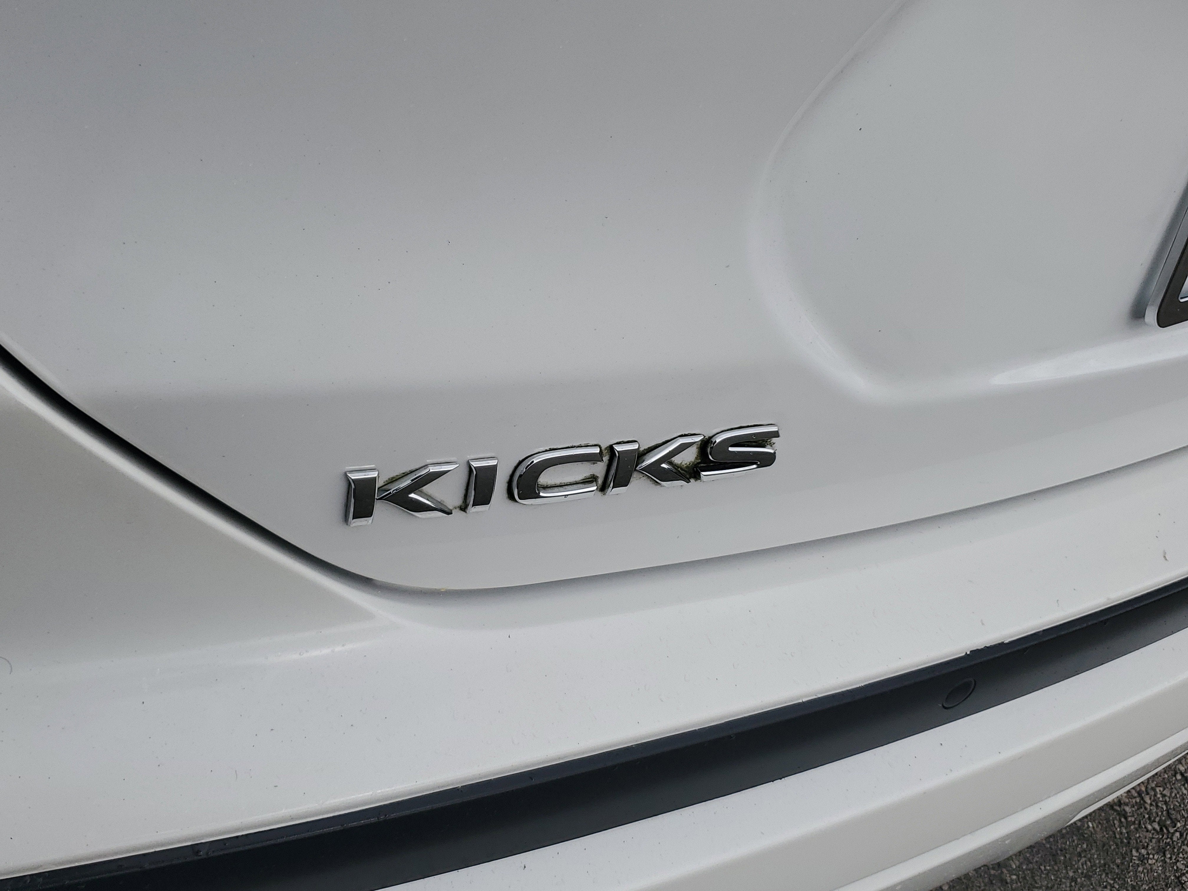 2023 Nissan Kicks SV